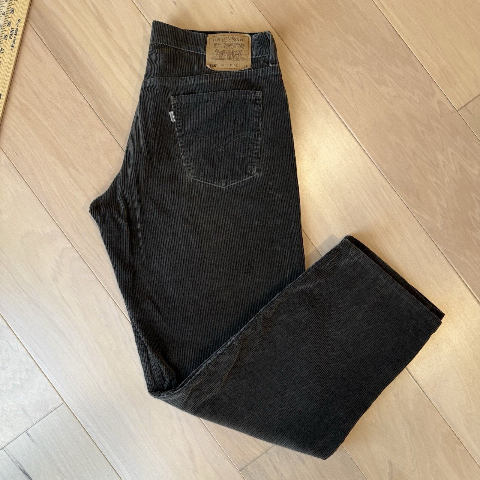 Levi's Vintage Levis 565 Corduroy Pants 36 Brown 90s Made in USA Size US 36 / EU 52 - 2 Thumbnail