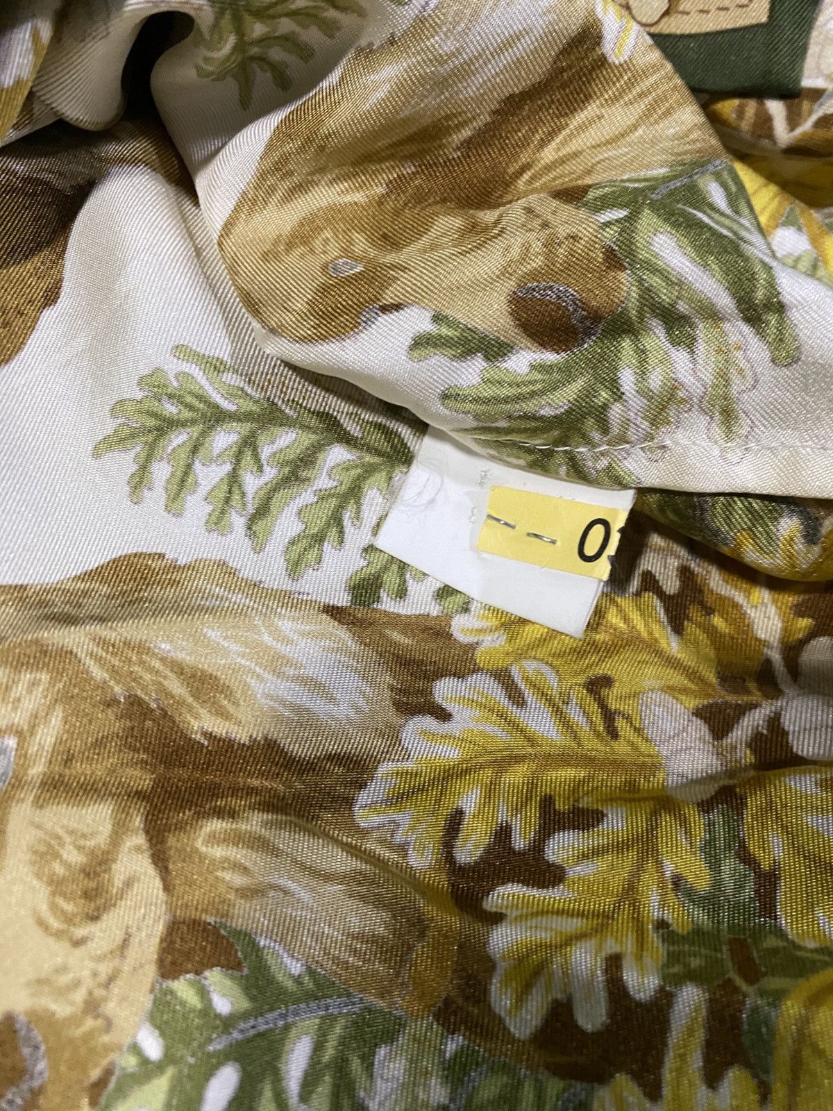 Loewe Loewe Vintage Silk Shirt All Over Print Luxury Designer Rare Size US L / EU 52-54 / 3 - 11 Thumbnail