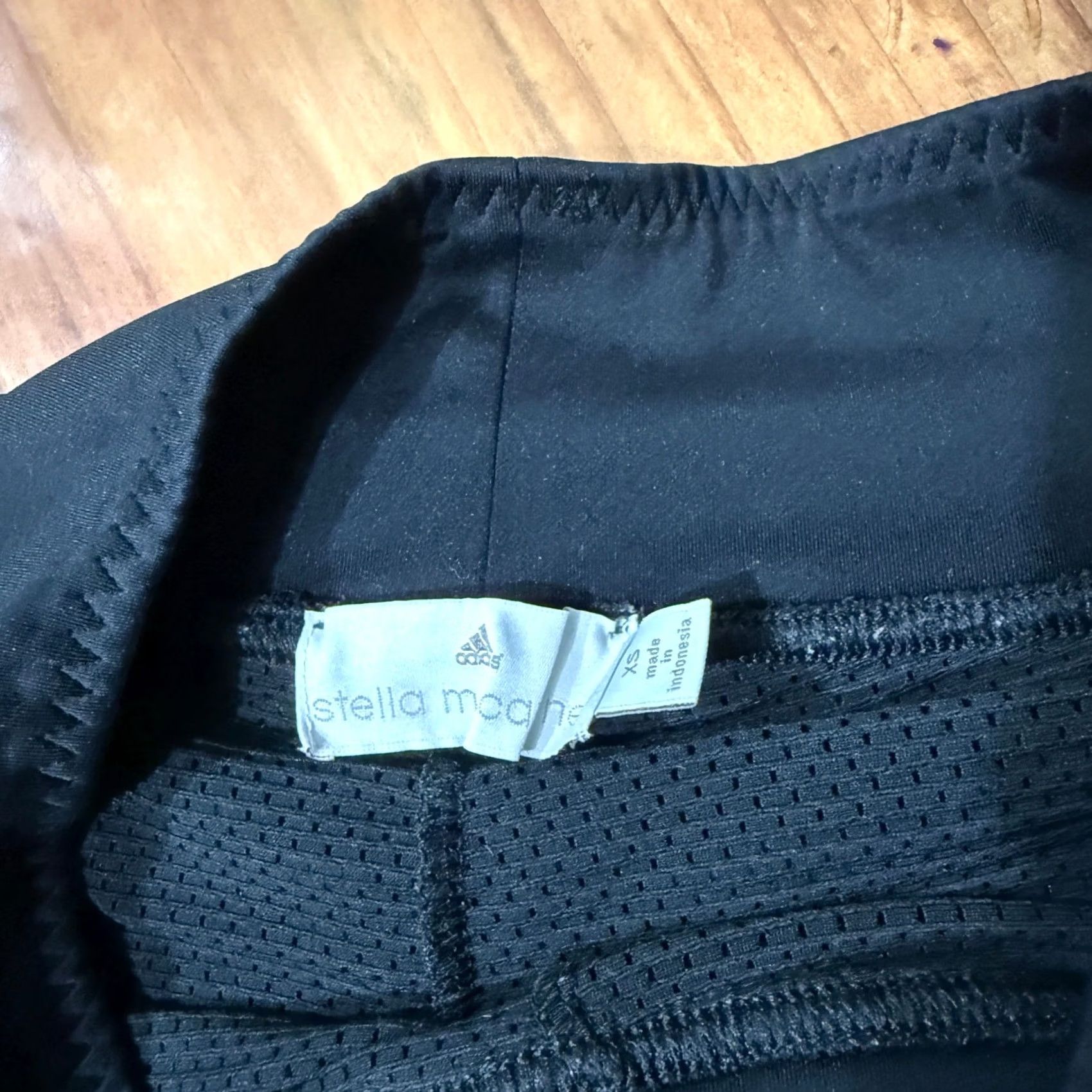 Stella McCartney Stella McCartney Women's Shorts XS Athletic Layered Breathable Black 90s Gym Fitness Casual Activewear Pull On Inseam 2 in Machine Washable Size 26" / US 2 / IT 38 - 2 Thumbnail