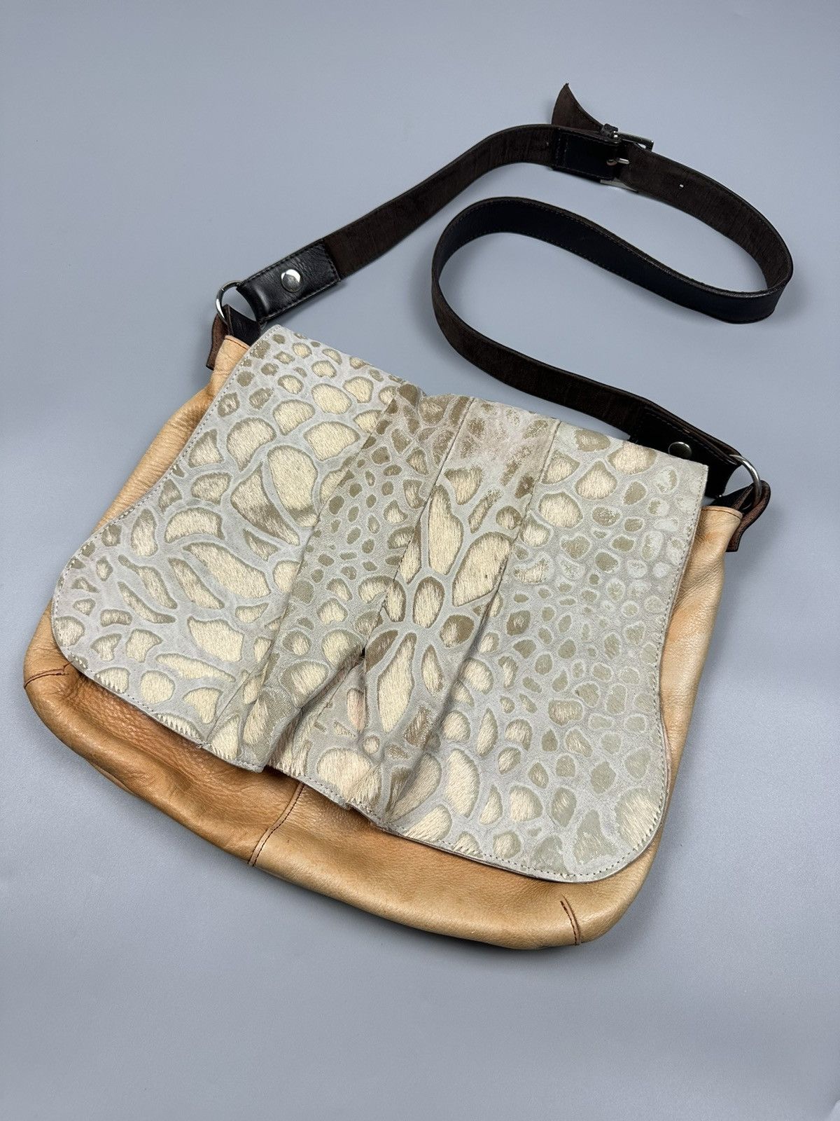 Genuine Leather Vintage Custom Made Leather Leopard Shoulder Bags Size ONE SIZE - 1 Thumbnail