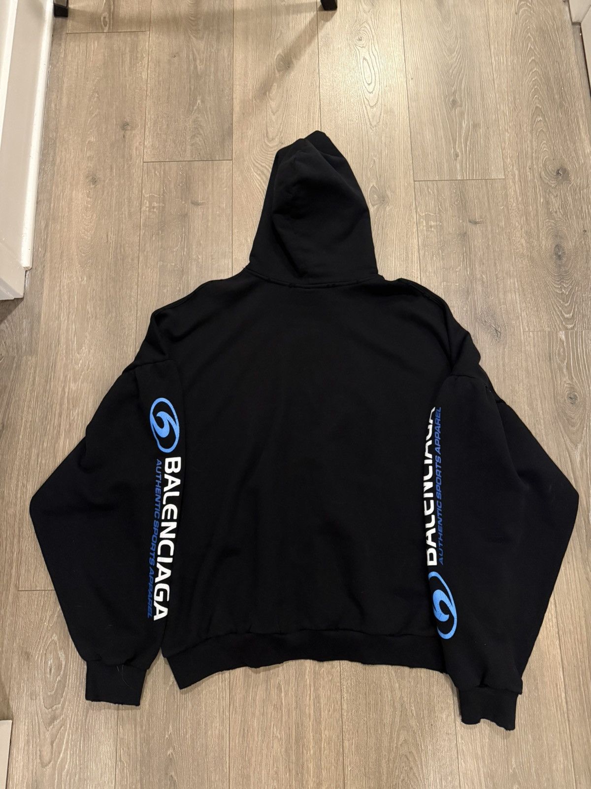 Balenciaga Balenciaga Surf Hoodie Size US L / EU 52-54 / 3 - 2 Thumbnail