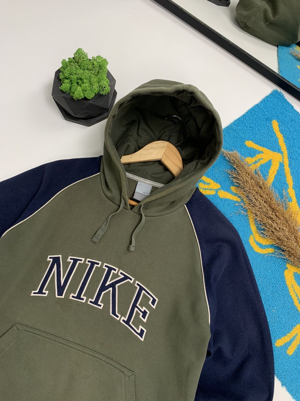 Nike × Vintage Vintage 90’s Nike Big Logo Hoodie Size US L / EU 52-54 / 3 - 2 Thumbnail