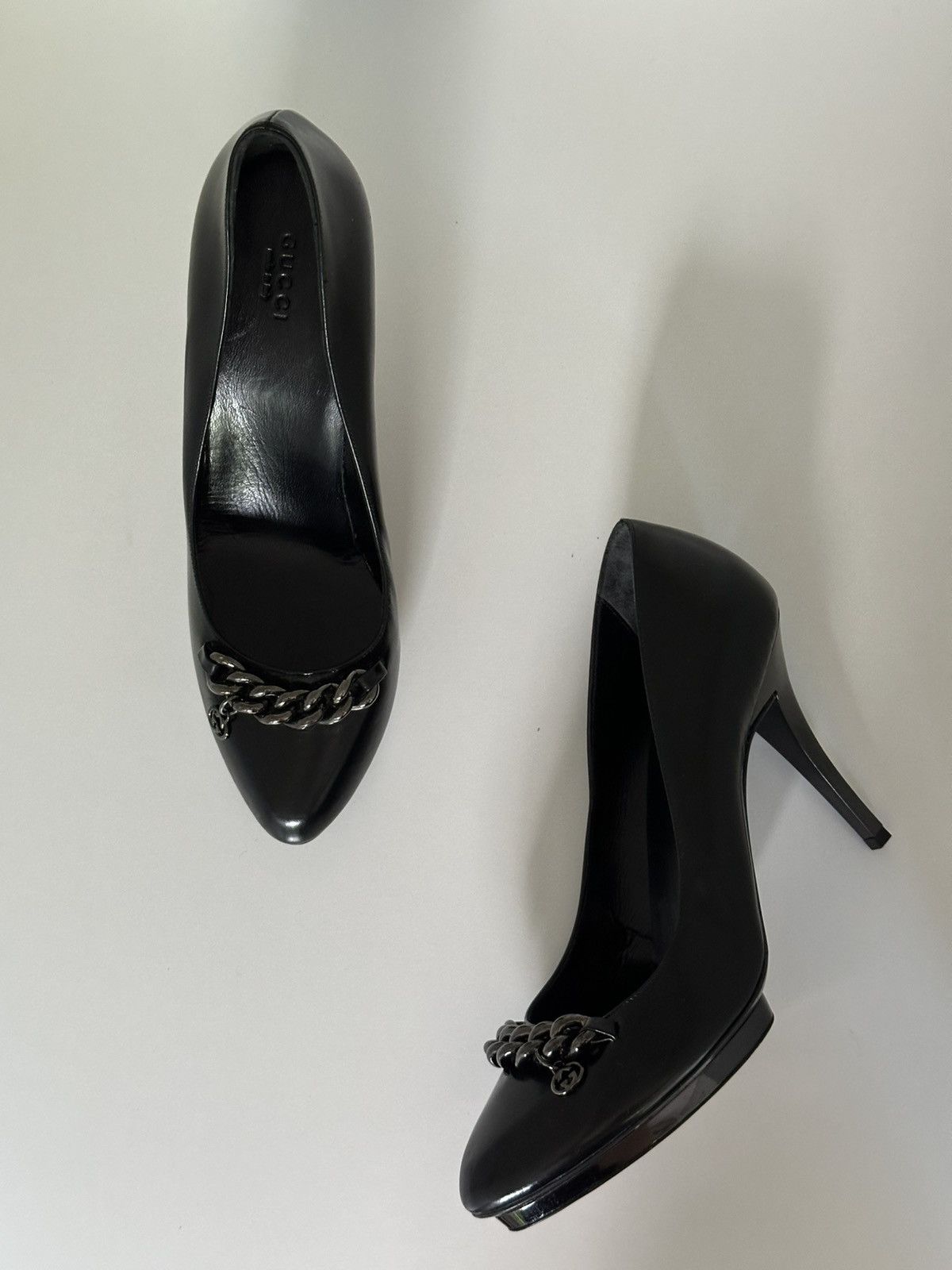 Gucci Gucci patent leather heels metal logo with box Size US 9 / IT 39 - 1 Thumbnail