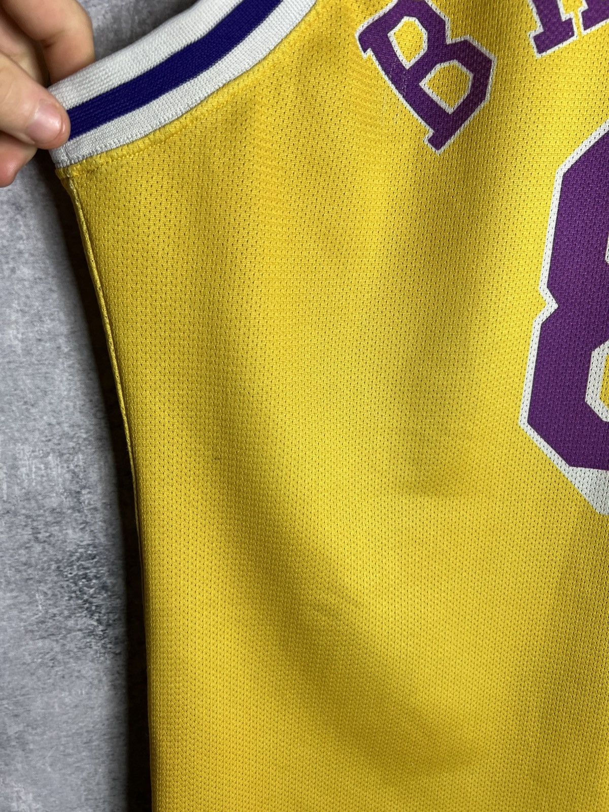 Champion Vintage RARE Kobe Bryant #8 Lakers NBA Champion Jersey Size US M / EU 48-50 / 2 - 19 Thumbnail