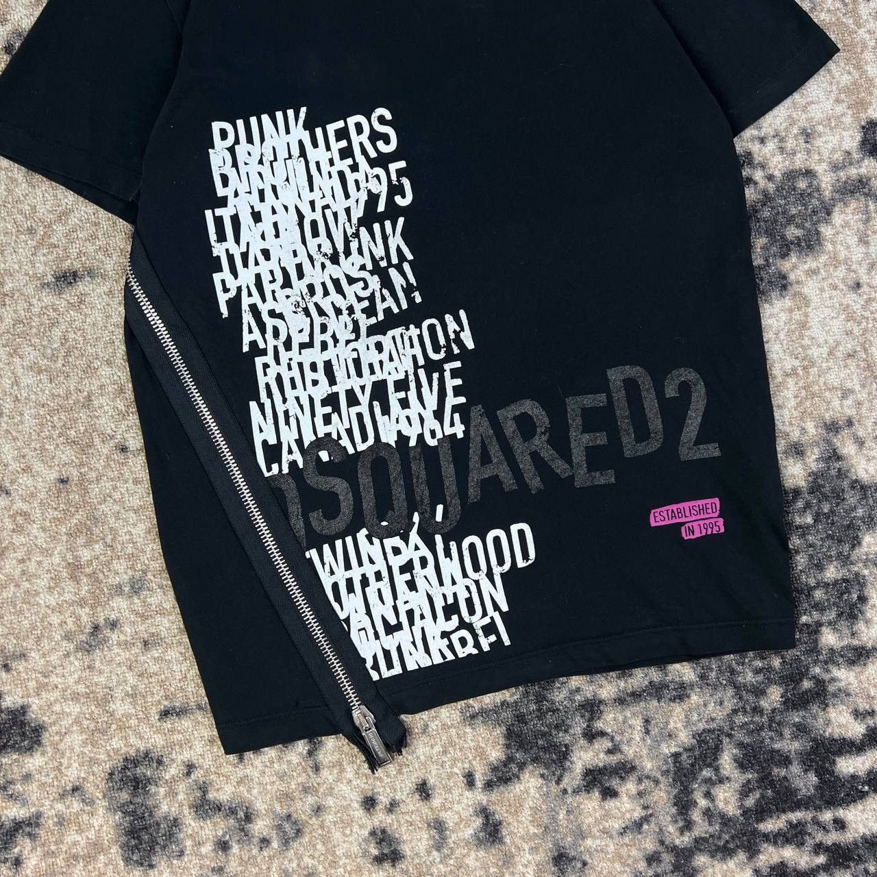 Dsquared2 Dsquared2 Avant Garde Luxury Zip T-Shirt Y2K Style Size US M / EU 48-50 / 2 - 3 Thumbnail