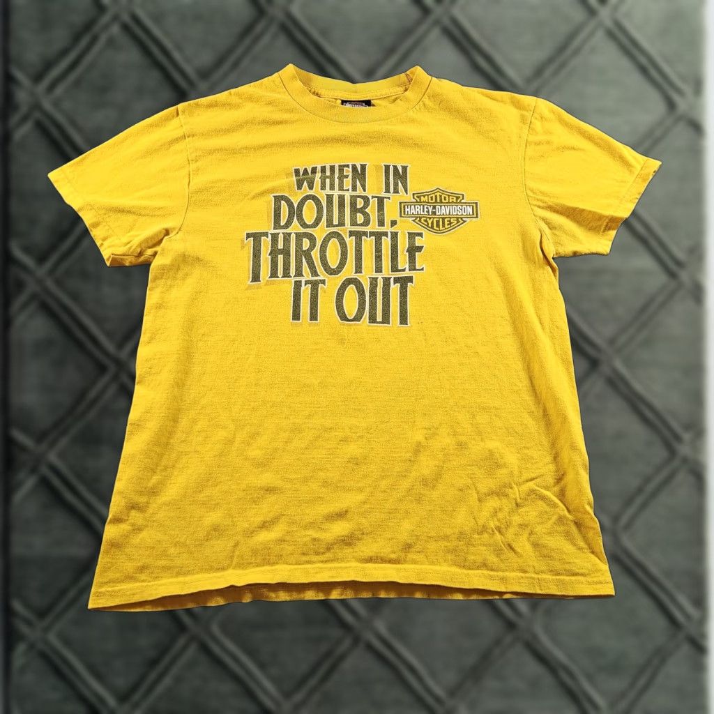 Harley Davidson VINTAGE Harley-Davidson Shirt Mens Medium Yellow Throttle It Out Birch Run Biker Tee Size US M / EU 48-50 / 2 - 1 Thumbnail