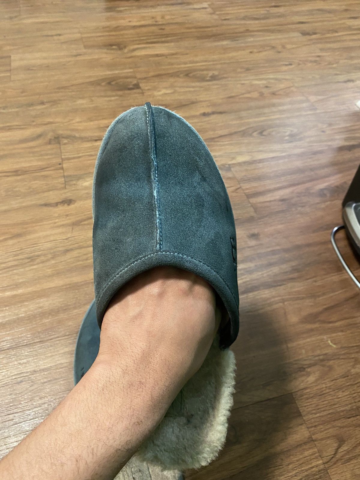 Ugg Uggs House Slippers Size US 9.5 / EU 42-43 - 13 Thumbnail