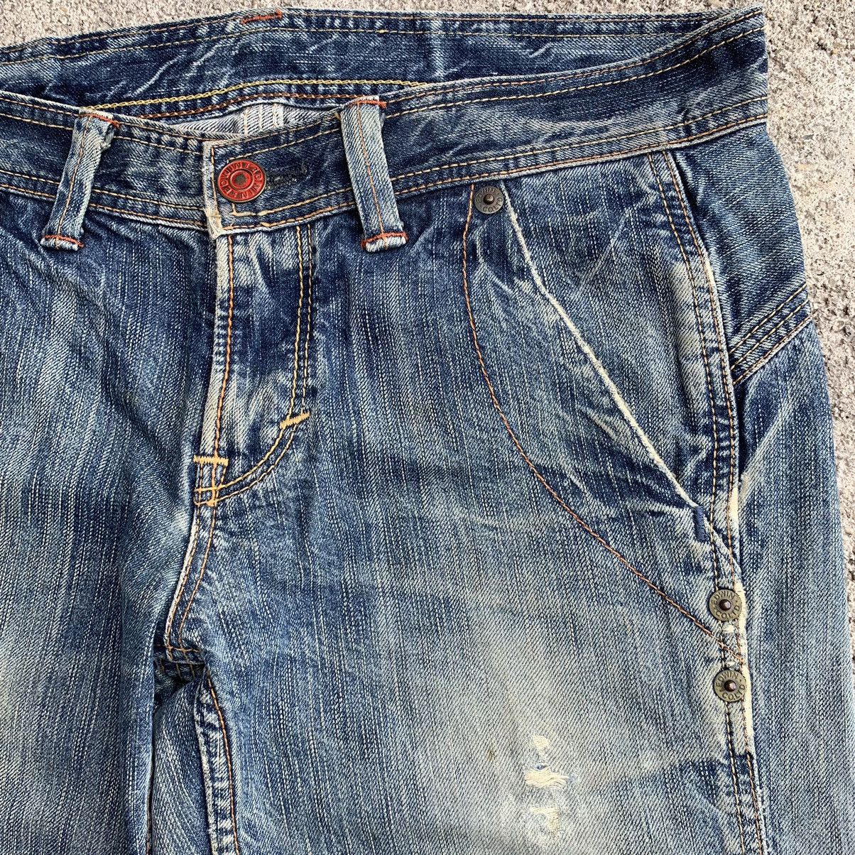Japanese Brand Flare Vintage Edwin Blue Trip Distressed Denim W32 Size US 32 / EU 48 - 8 Thumbnail