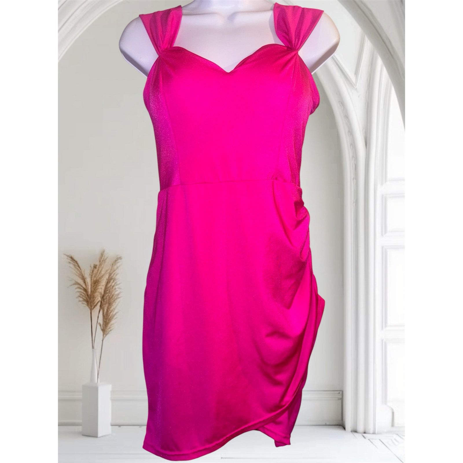 The Unbranded Brand Fashion Nova Size XL - Hot Pink Dress Size XL / US 12-14 / IT 48-50 - 1 Thumbnail