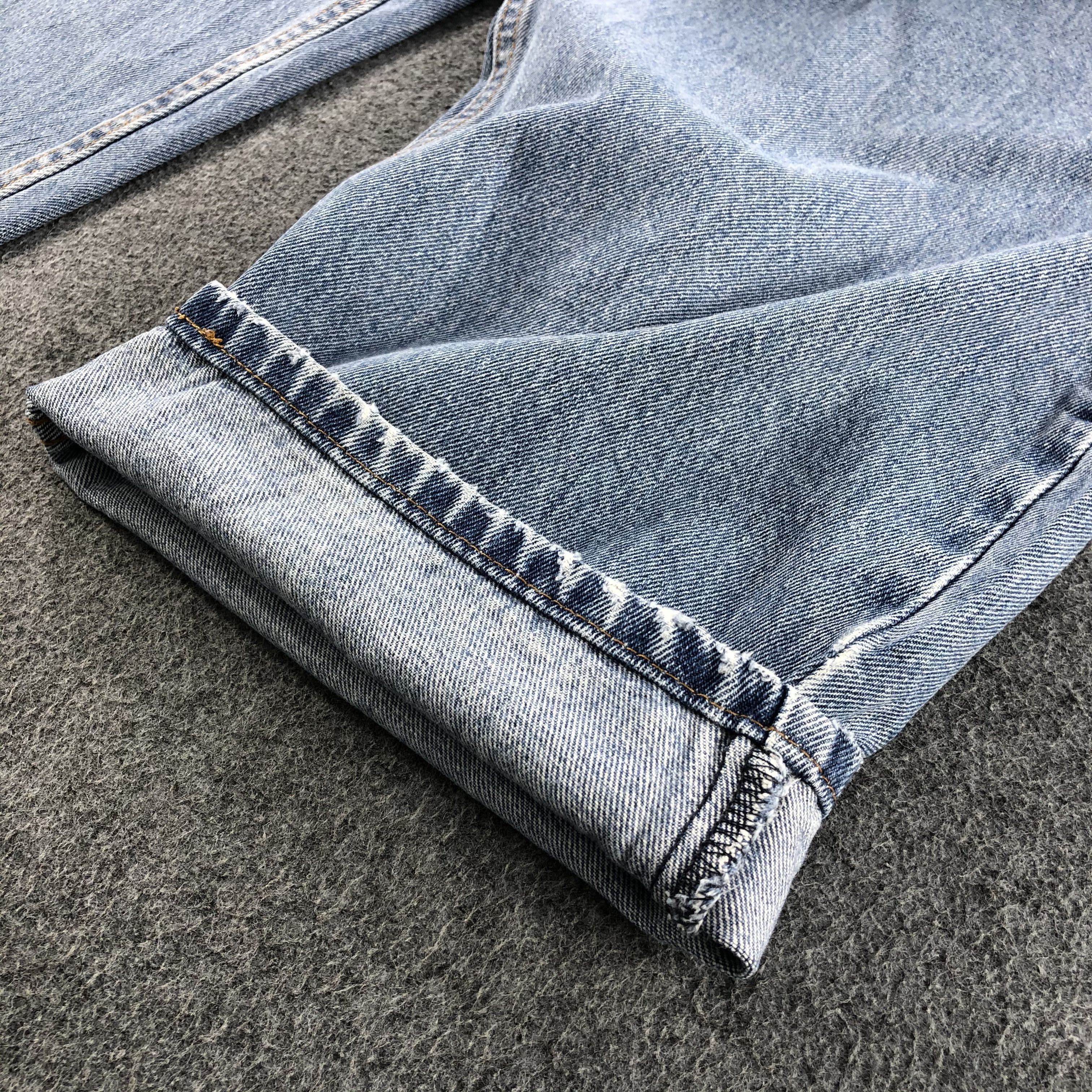 Levi's W48 Light Wash Vintage Levis 560 Jeans-J1192 Size US 44 / EU 60 - 7 Thumbnail