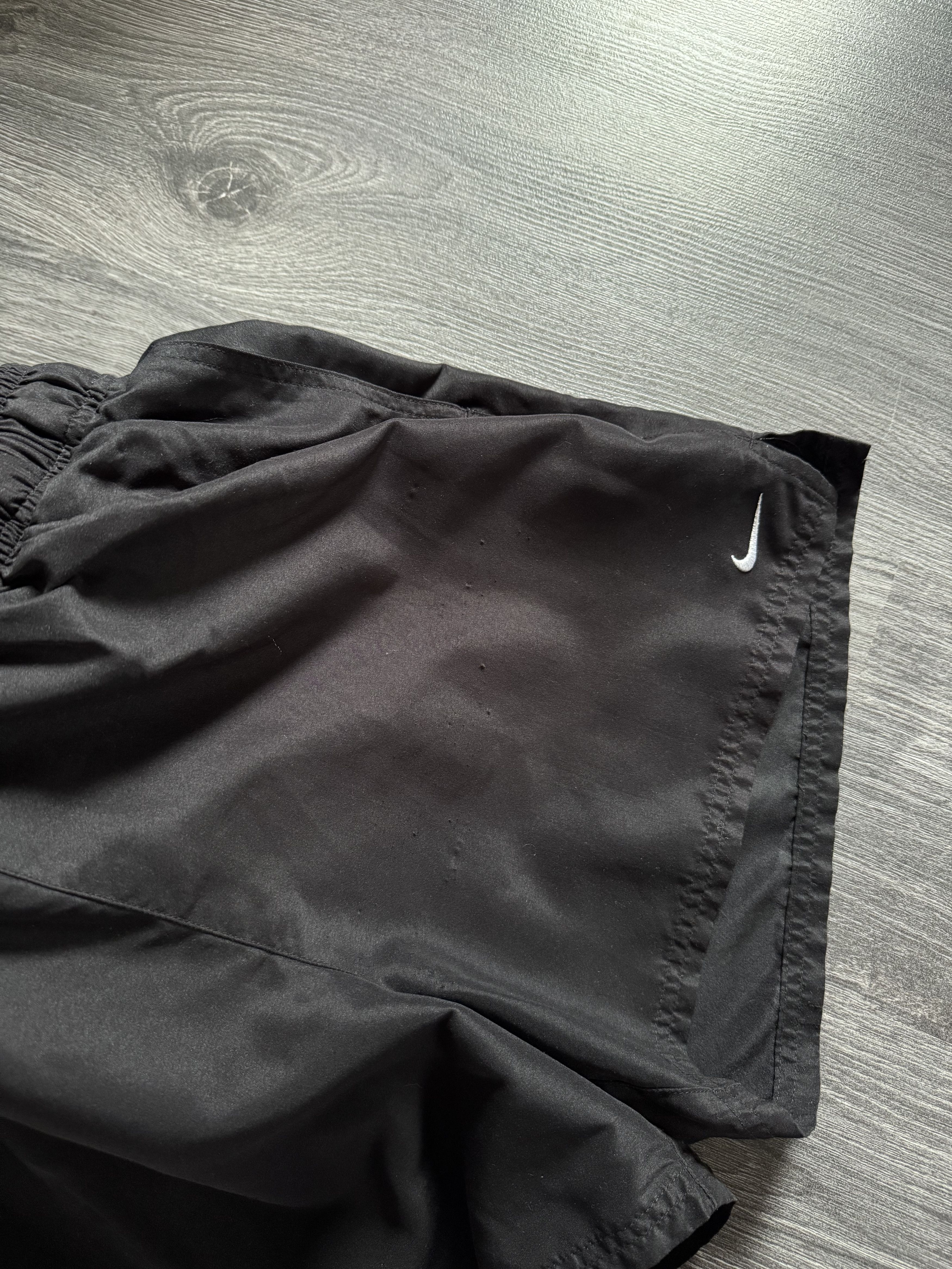 Nike Nike black shorts streetwear swoosh casual y2k size L Size US 34 / EU 50 - 3 Thumbnail