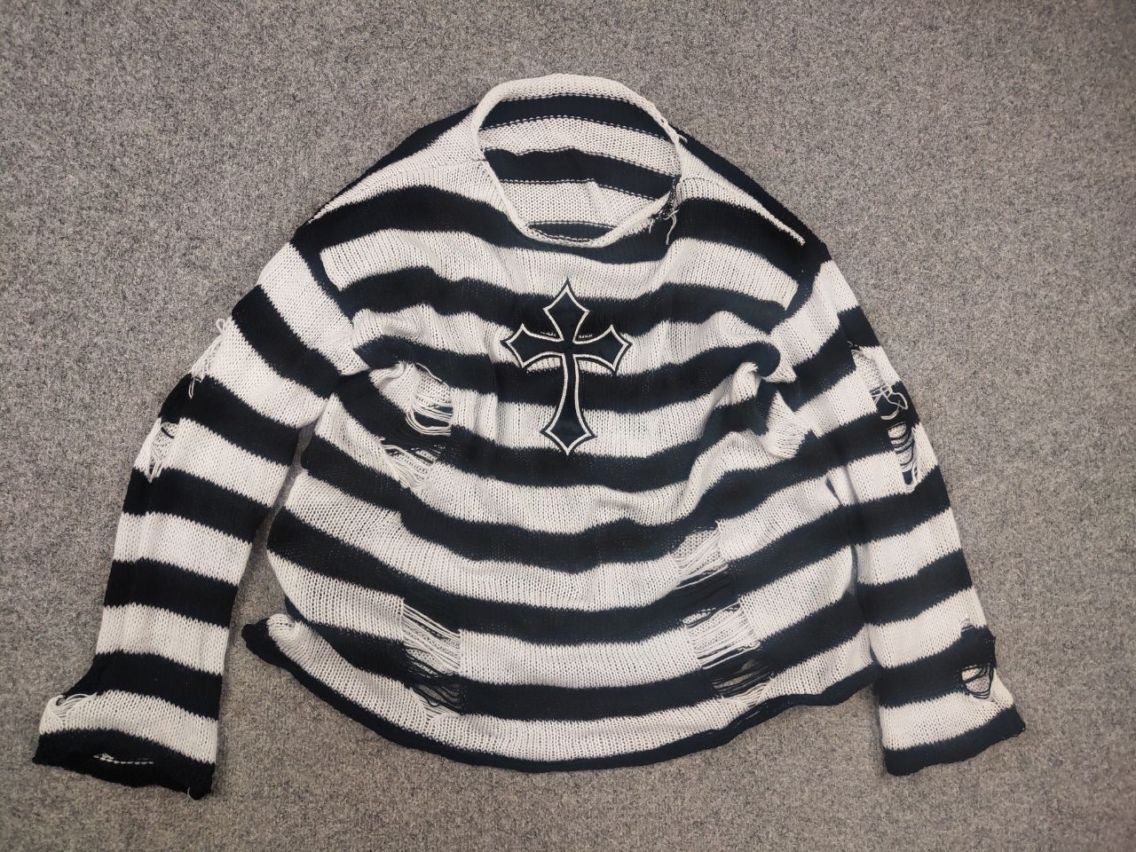 If Six Was Nine Vintage Punk Cros Y2K grunge Oversized knit Sweater Hysteric Size US XL / EU 56 / 4 - 1 Thumbnail