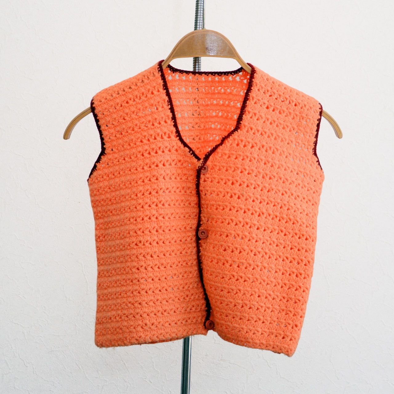 Other Handmade Showa Retro Acrylic Knit Vest – Japan Vintage Size US XXS / EU 40 - 1 Thumbnail