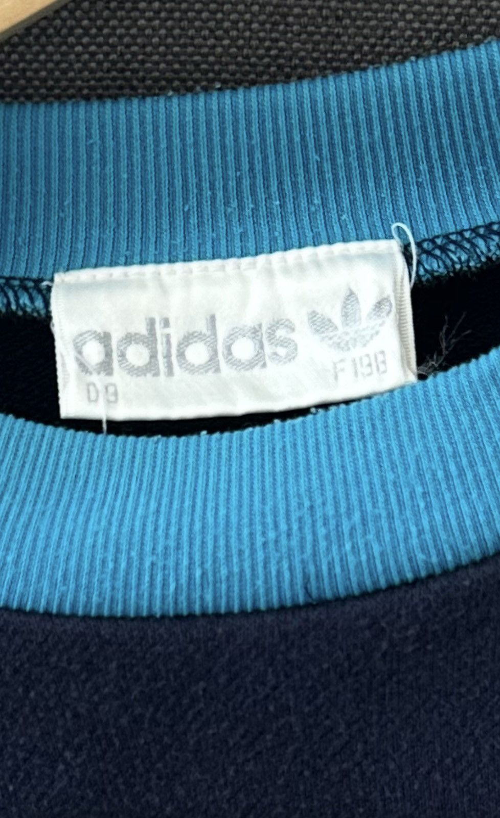 Adidas × Vintage Vintage Adidas Sportswear 90’s Center Logo Sweatshirt Size US L / EU 52-54 / 3 - 17 Thumbnail