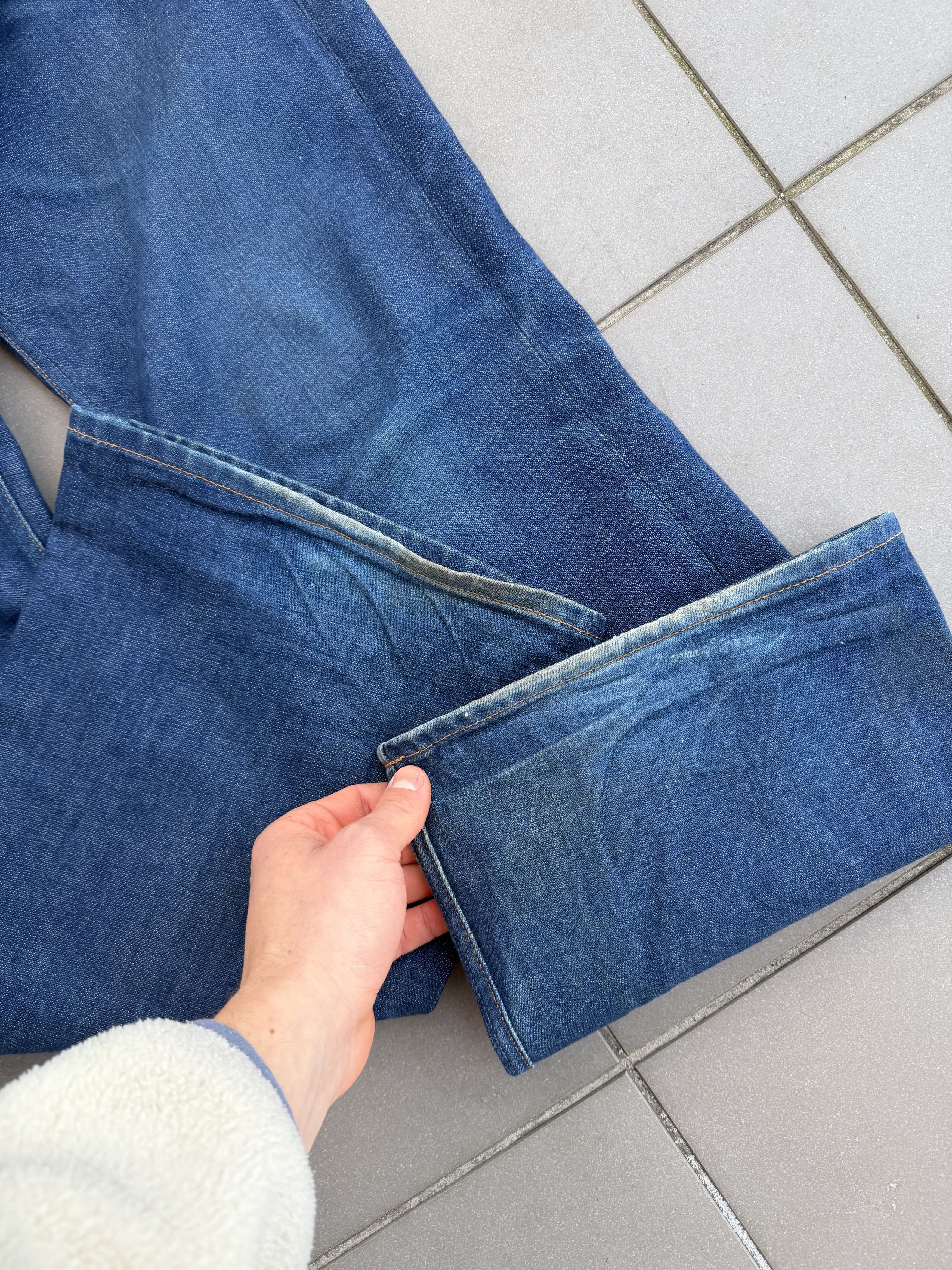 Acne Studios Acne Studios 1992m RW Indigo bootcut denim pants Size US 32 / EU 48 - 6 Thumbnail