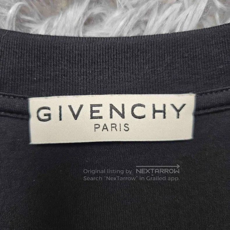 Givenchy Givenchy Short-sleeve T-shirt with shark print (M size, le Size US M / EU 48-50 / 2 - 4 Thumbnail