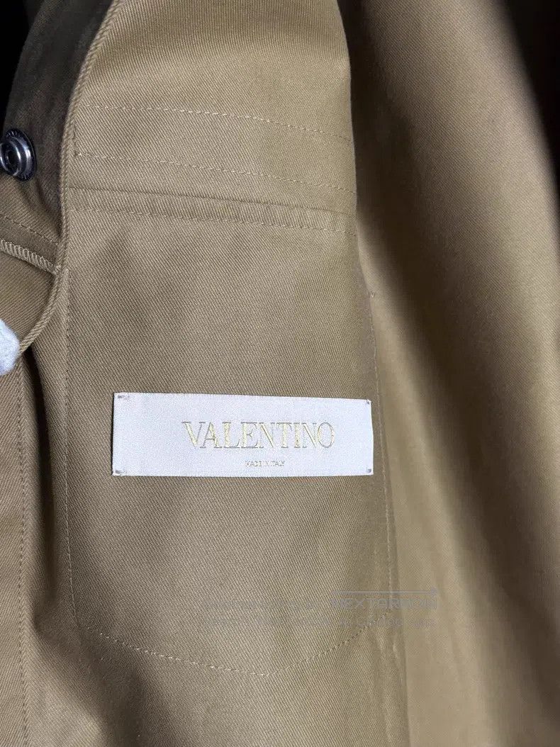 Valentino Valentino Beaded embroidered shirt jacket Size US M / EU 48-50 / 2 - 7 Thumbnail