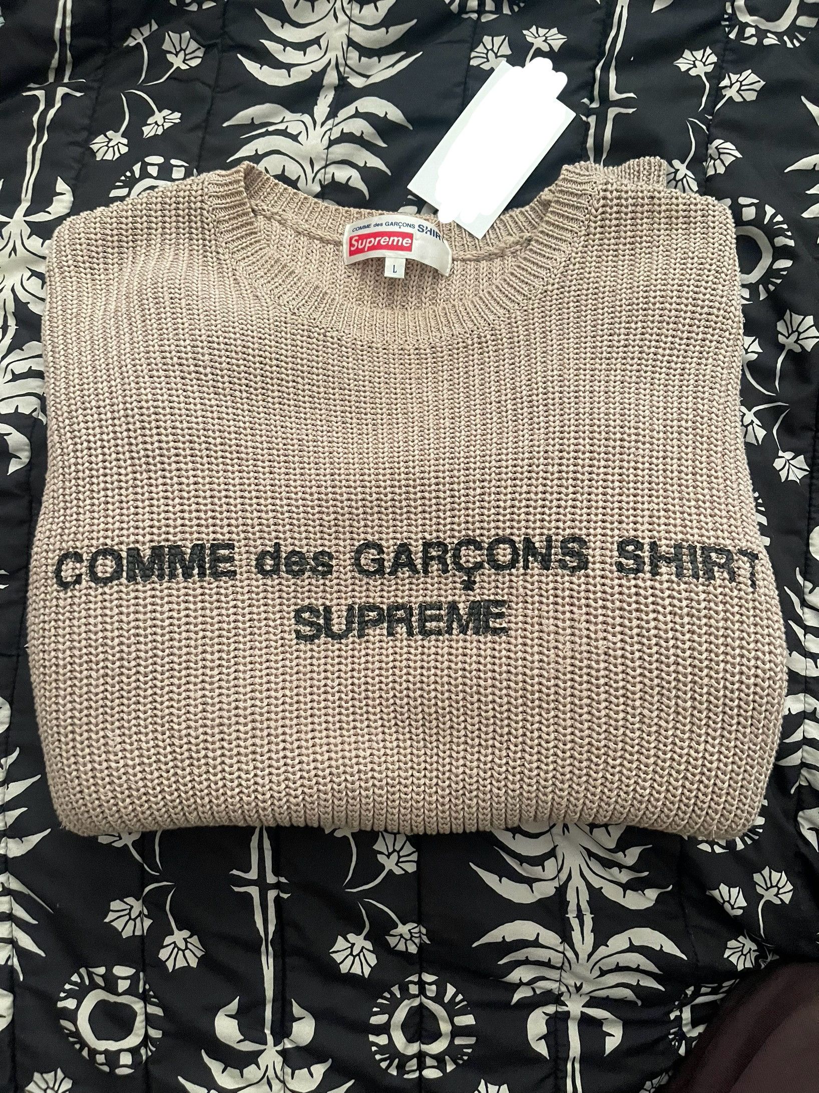 Comme des Garcons SHIRT × Supreme Supreme x CDG Knit Sweater Tan Size US L / EU 52-54 / 3 - 2 Thumbnail