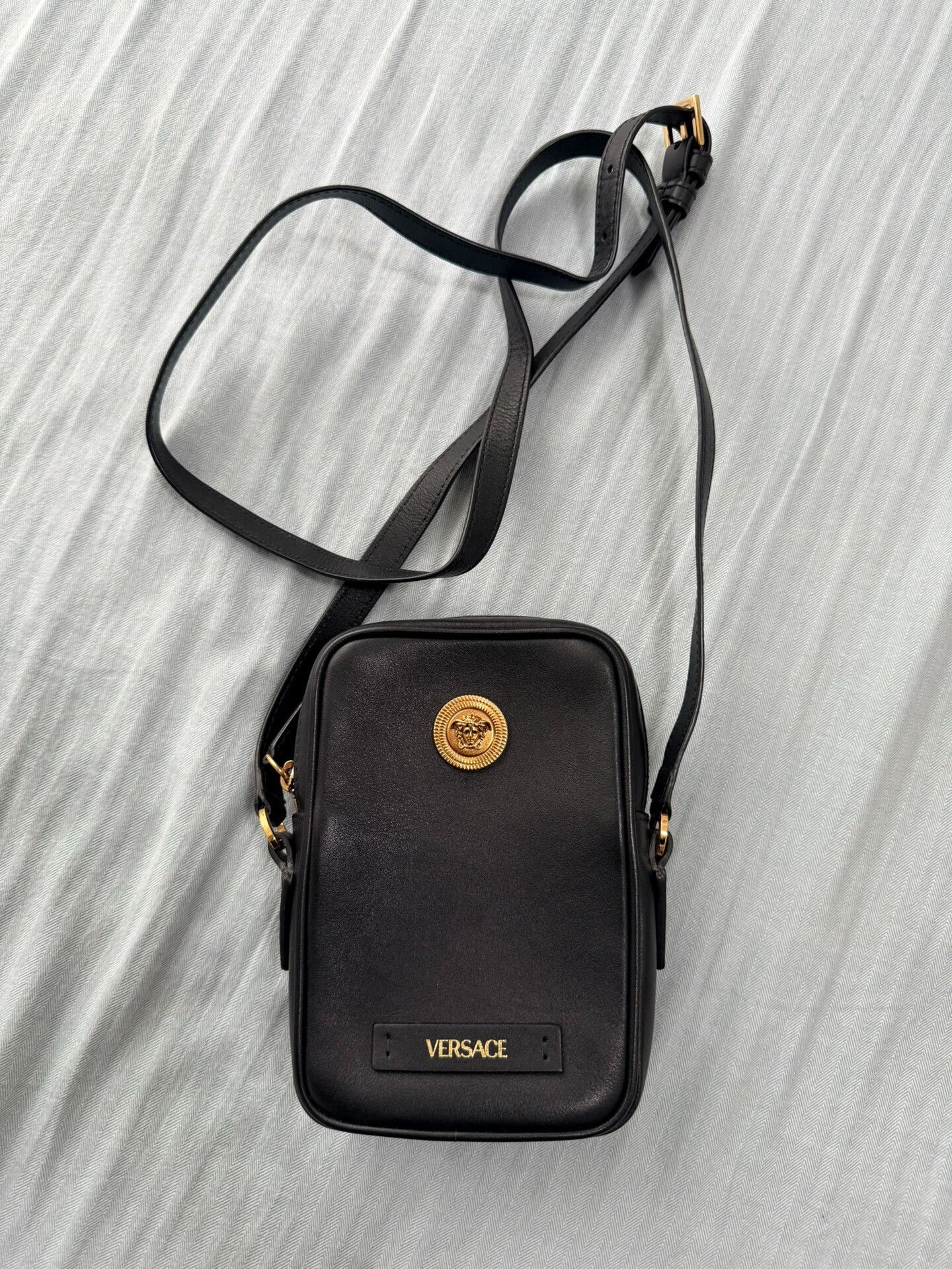 Versace Versace Medusa Crossbody Bag in Black Size ONE SIZE - 1 Thumbnail