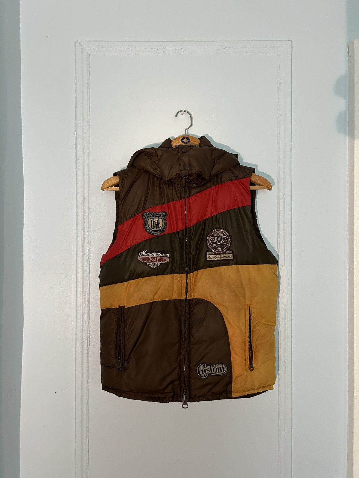 image of 291295 Homme Nylon Puffer Vest in Brown/Red, Men's (Size Small)