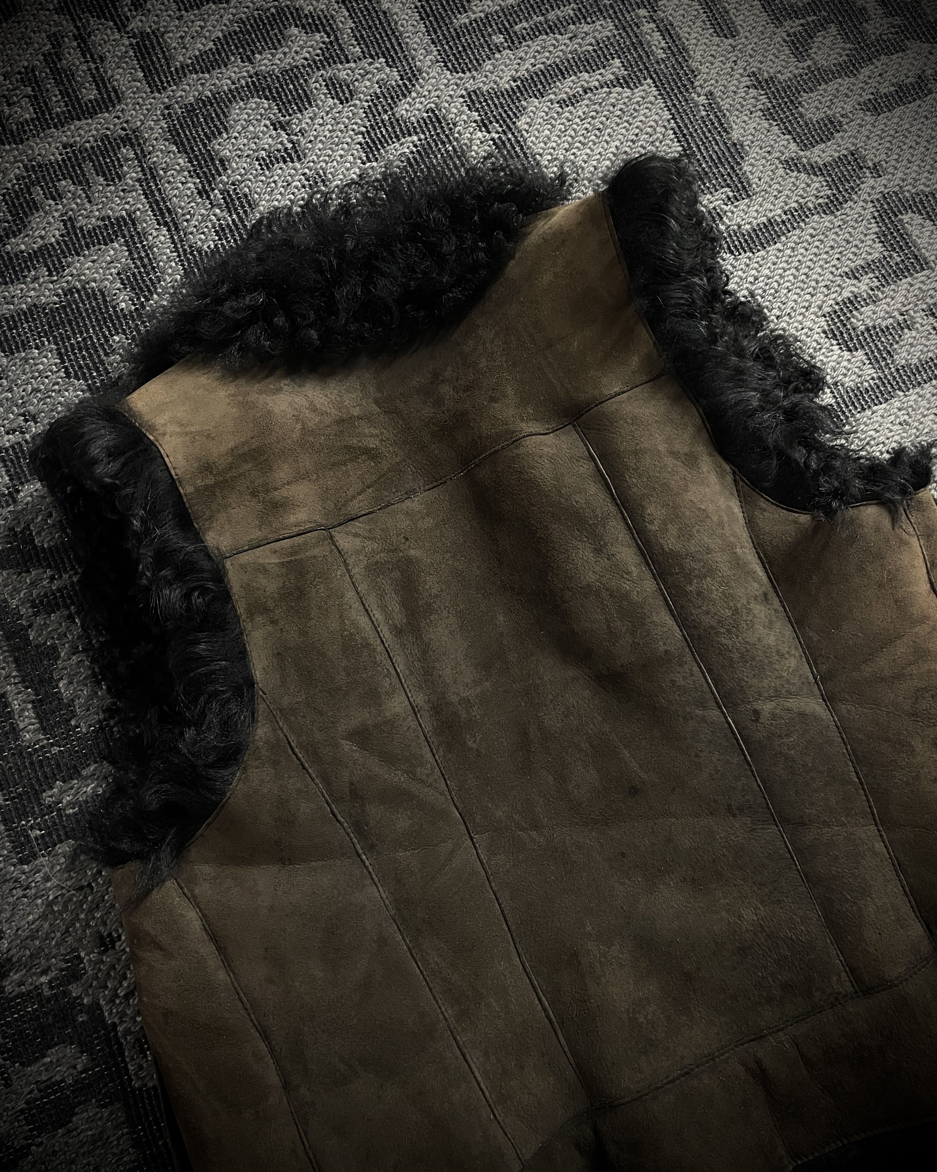 Burberry (For offer)Burberry Sample AW05 Brown Suede&Black Shearling Size US XS / EU 42 / 0 - 8 Thumbnail