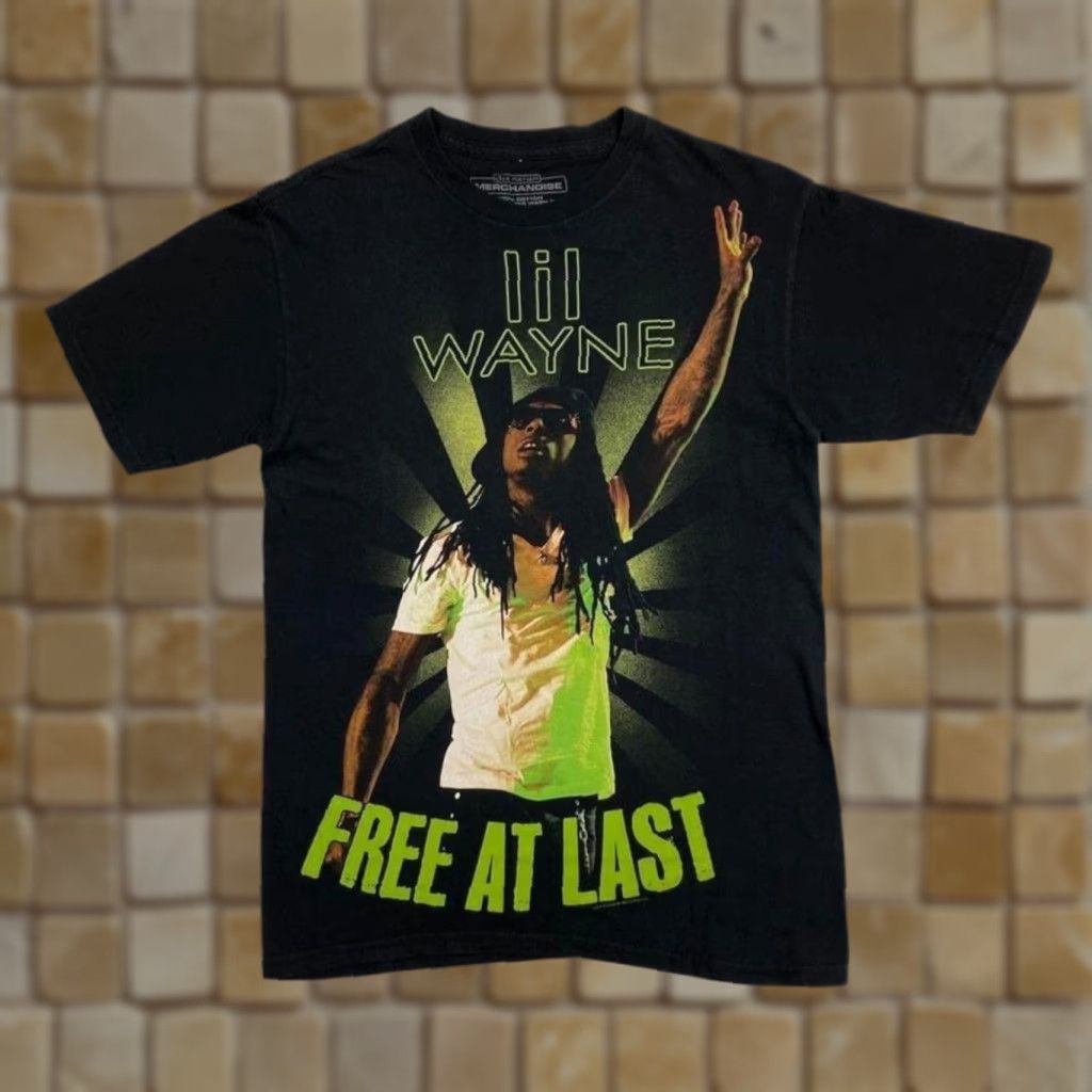 Vintage Live Nation Lil Wayne “Free At Last” Hip Hop Rap Music Graphic Black T-Shirt Short Sleeve Mens S Cotton Logo Decade 2010s Size US S / EU 44-46 / 1 - 1 Thumbnail
