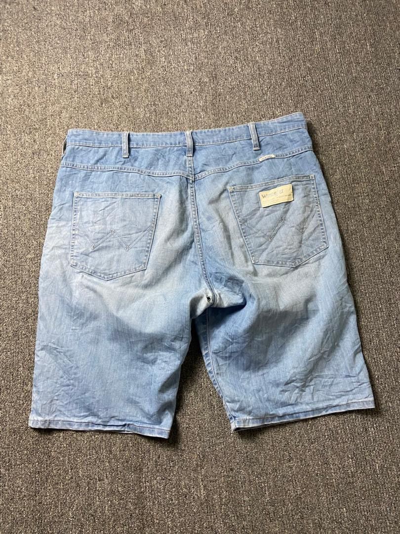 Wrangler Wrangler Men’s Denim Short (190) Size US 42 / EU 58 - 4 Thumbnail