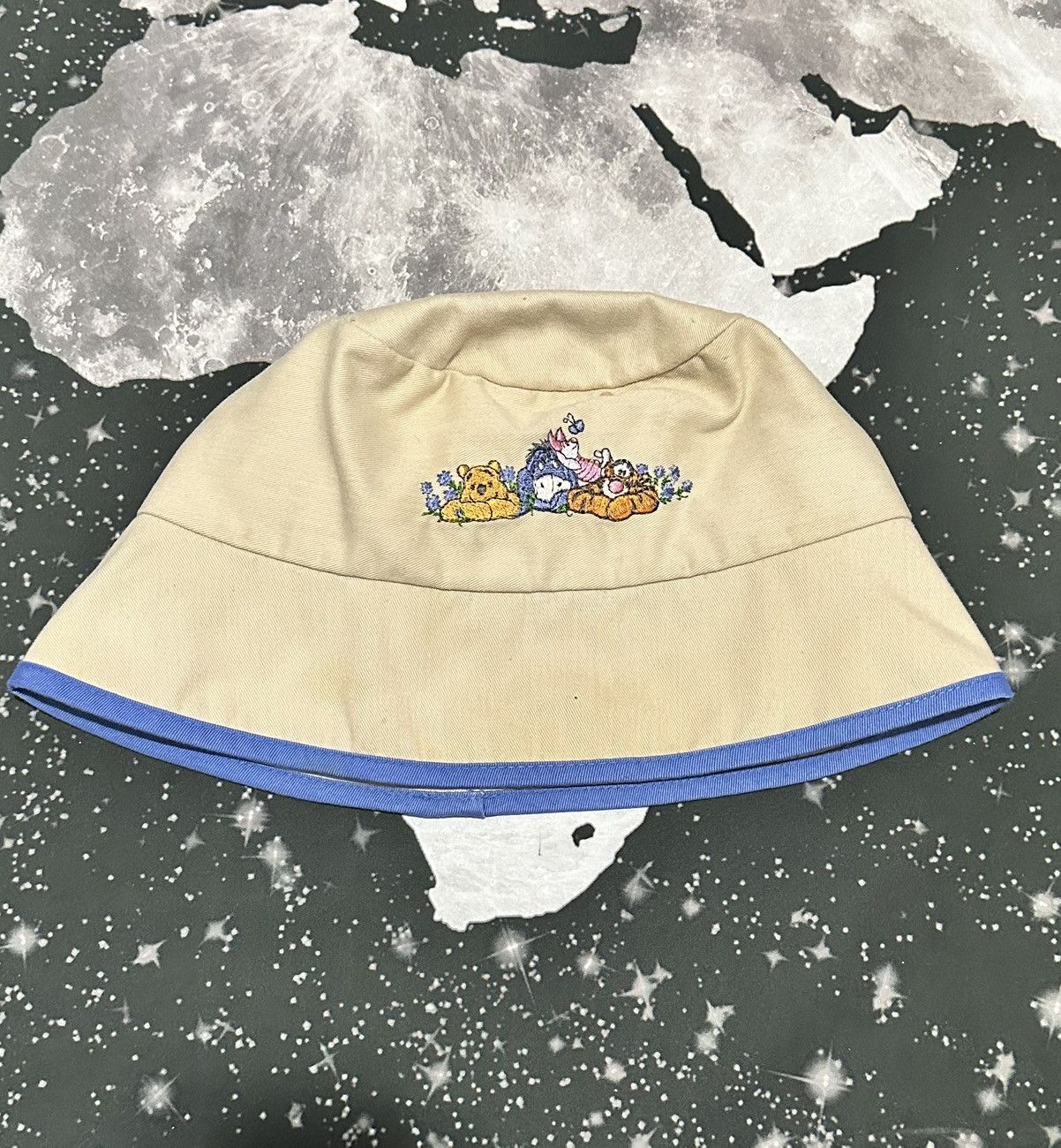 Disney Winnie The Pooh bucket hat Size ONE SIZE - 1 Thumbnail