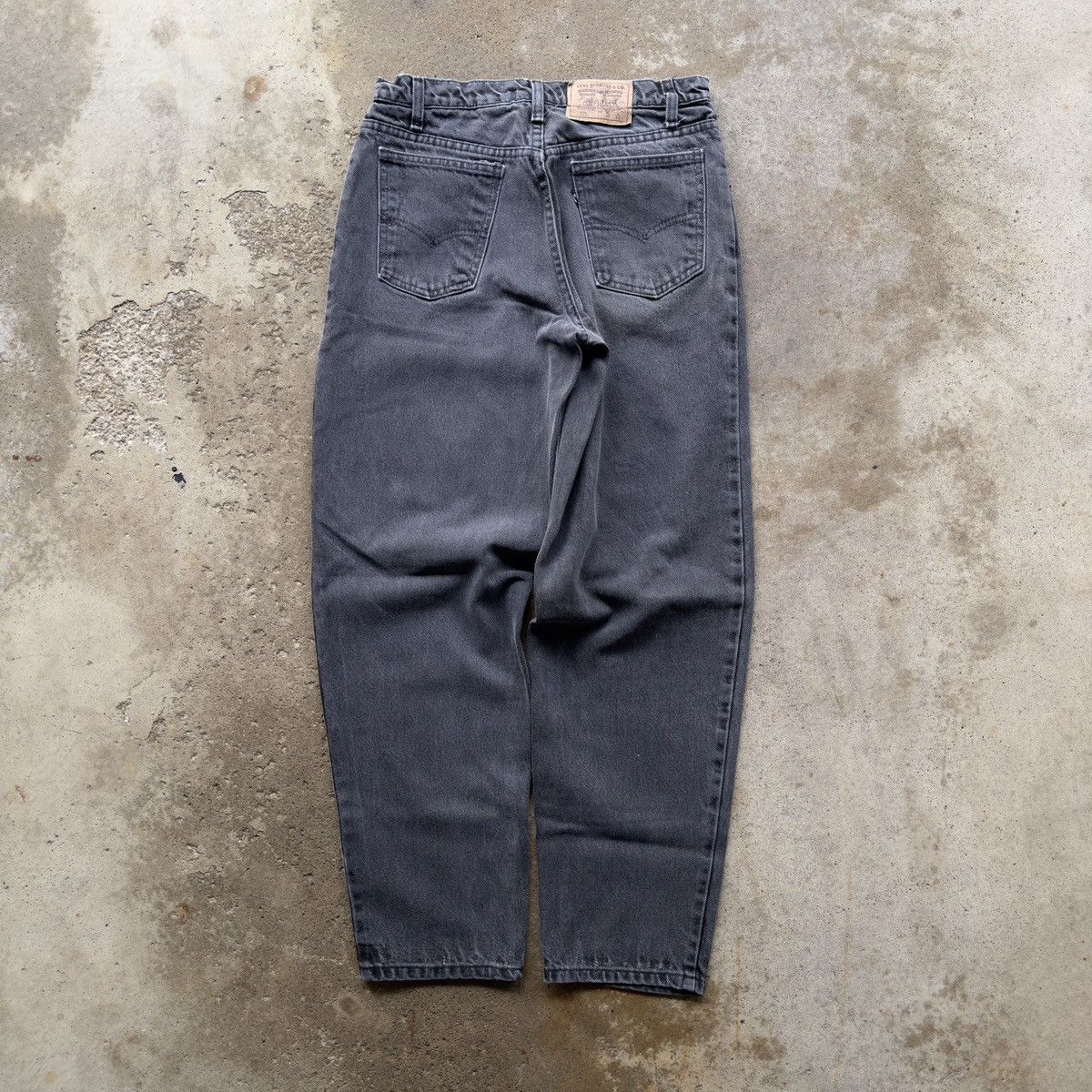 Levi's 90s Levi's 560 Baggy Faded Black Thrashed Jeans ERD Grunge Size US 30 / EU 46 - 2 Thumbnail