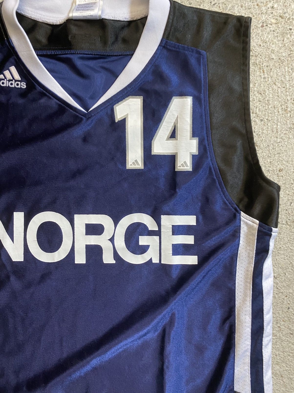 Adidas Adidas vintage tanktop sleeveless basketball norge norway Size US XL / EU 56 / 4 - 2 Thumbnail