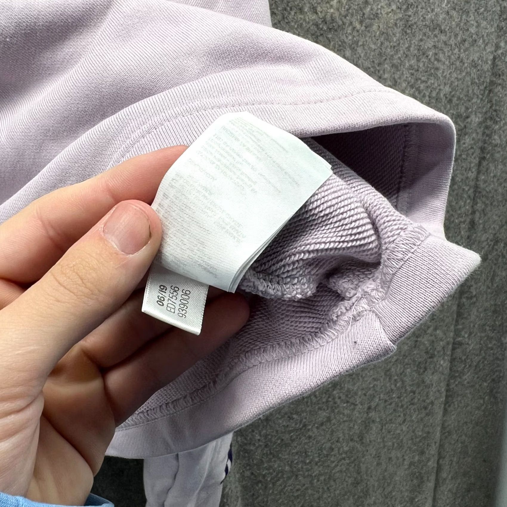 Adidas VINTAGE Adidas Hoodie Womens XS Purple Cropped Originals Trefoil 3 Stripes Jacket Size XS / US 0-2 / IT 36-38 - 6 Thumbnail