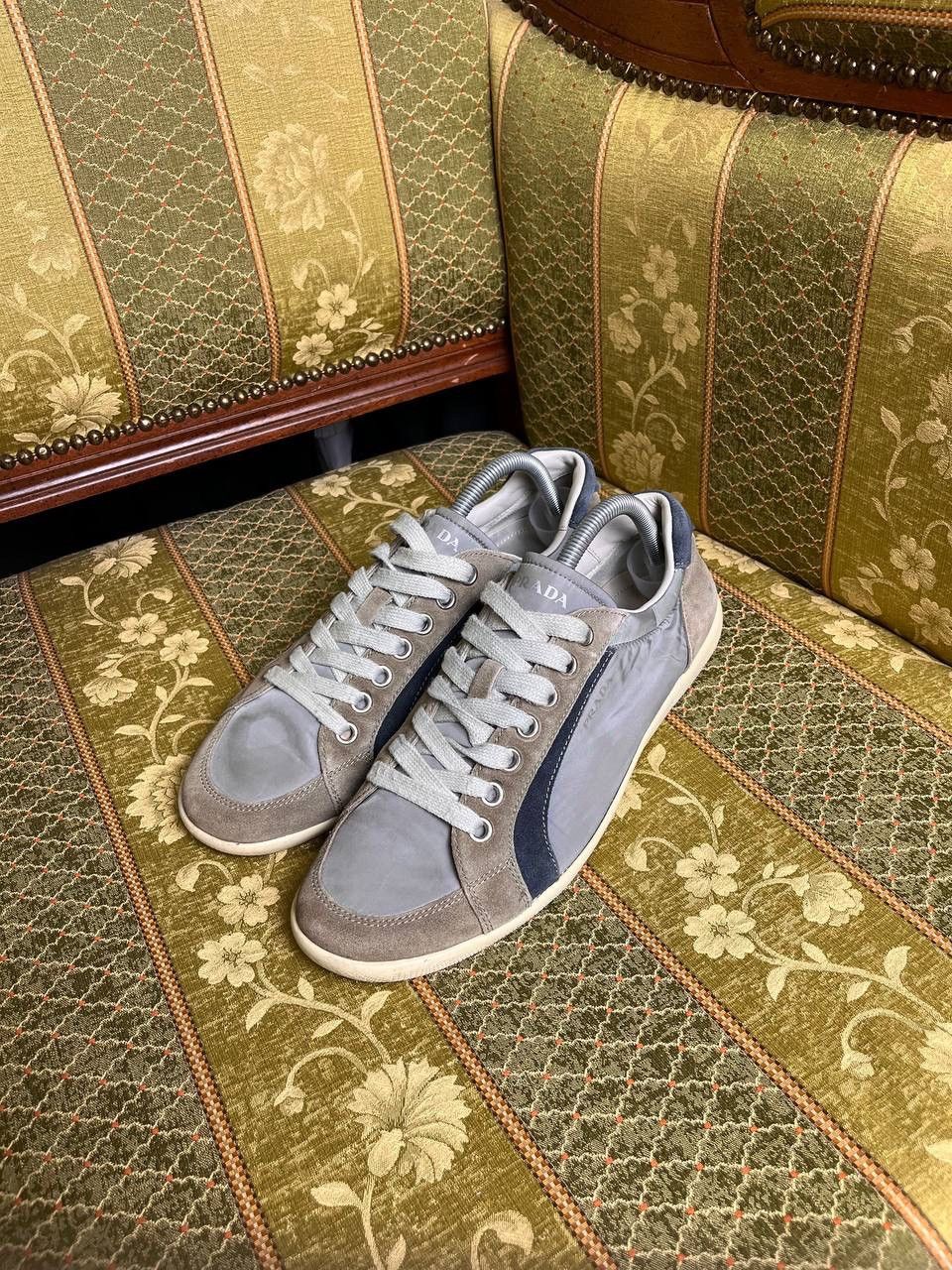 Prada × Vintage Vintage Prada Red Tab Low Top Leather Sneakers EUR 41 Size US 8 / EU 41 - 7 Thumbnail