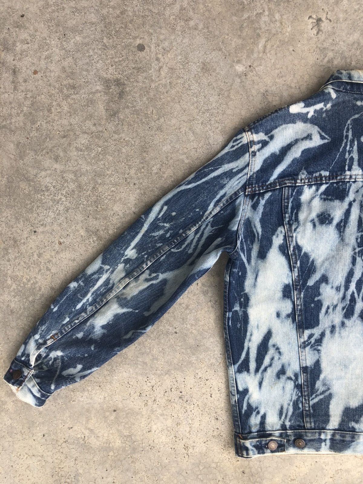 Levi's Vintage 80’s Levi’s Acid Wash Denim Jacket Distressed Denim Size US L / EU 52-54 / 3 - 7 Thumbnail