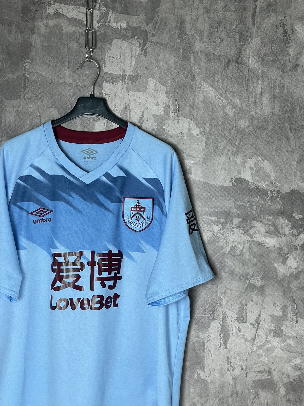 Umbro Umbro Burnley 2019/2020 Away Jersey T-Shirt Size XL Size US XL / EU 56 / 4 - 3 Thumbnail