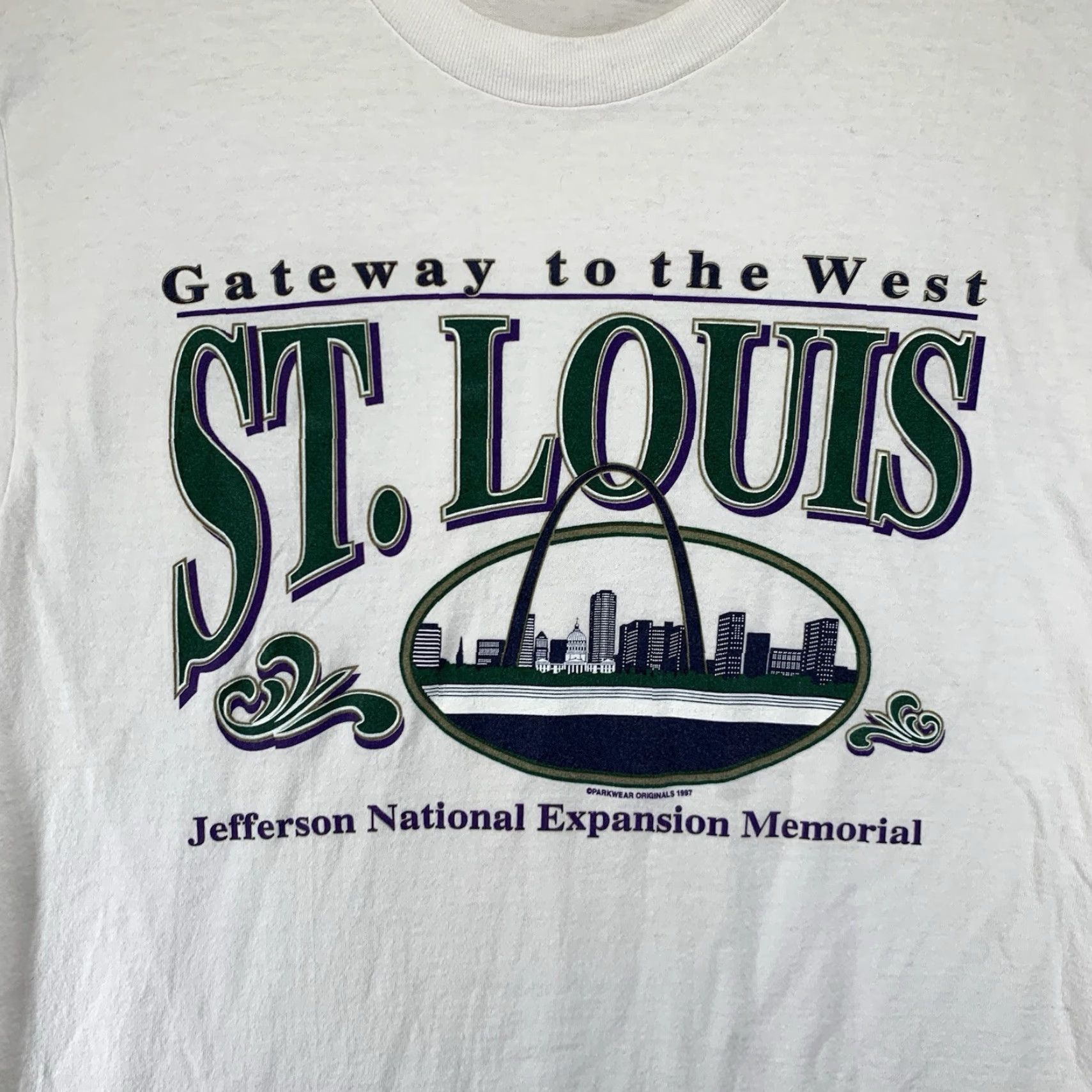 Delta VINTAGE 90s Delta St. Louis Shirt Oversized S Graphic Logo Jefferson Memorial Gateway Arch Mens Size US S / EU 44-46 / 1 - 2 Thumbnail