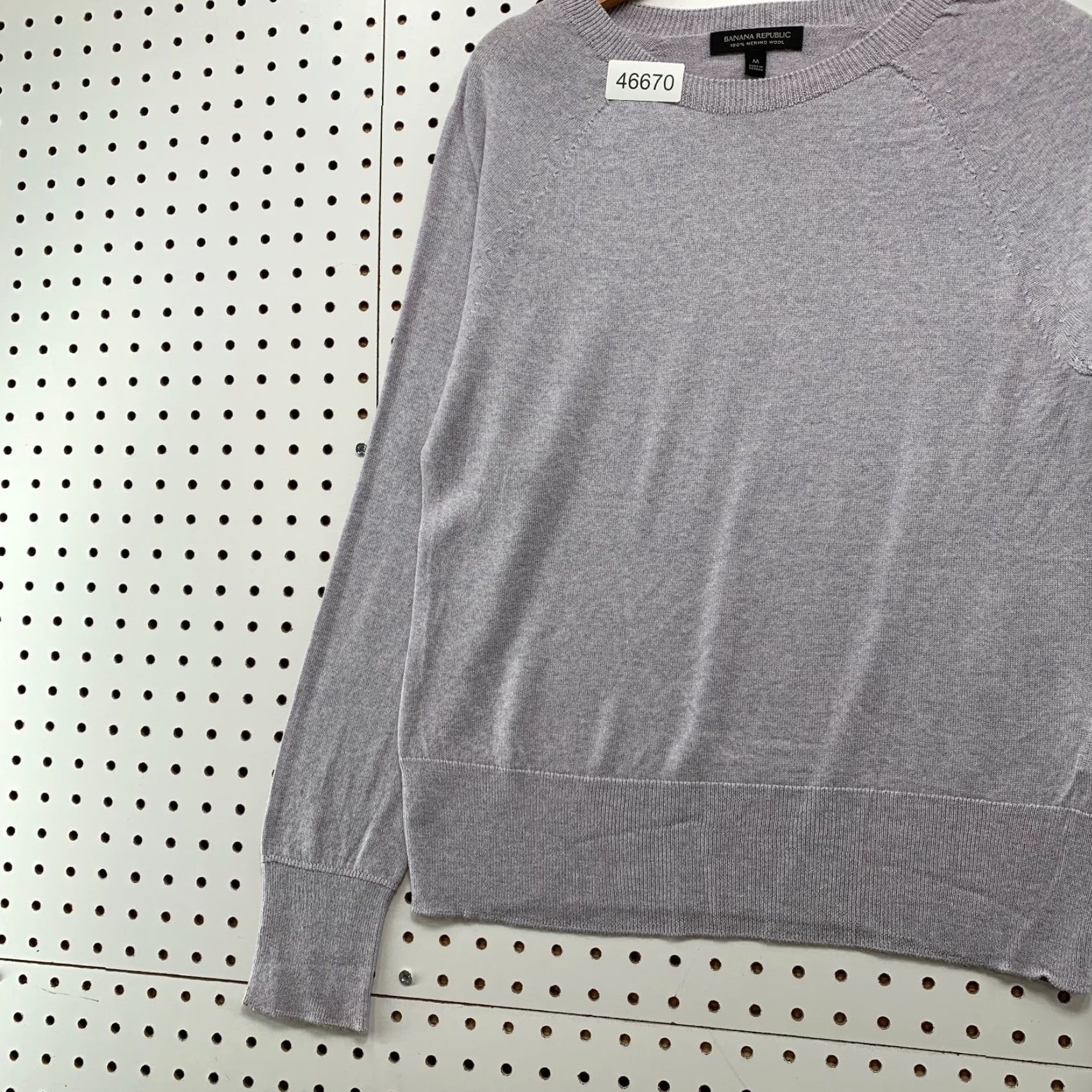 Banana Republic VINTAGE Banana Republic 100% Merino Wool Sweater Women M Gray Soft Cozy School Work Size M / US 6-8 / IT 42-44 - 6 Thumbnail