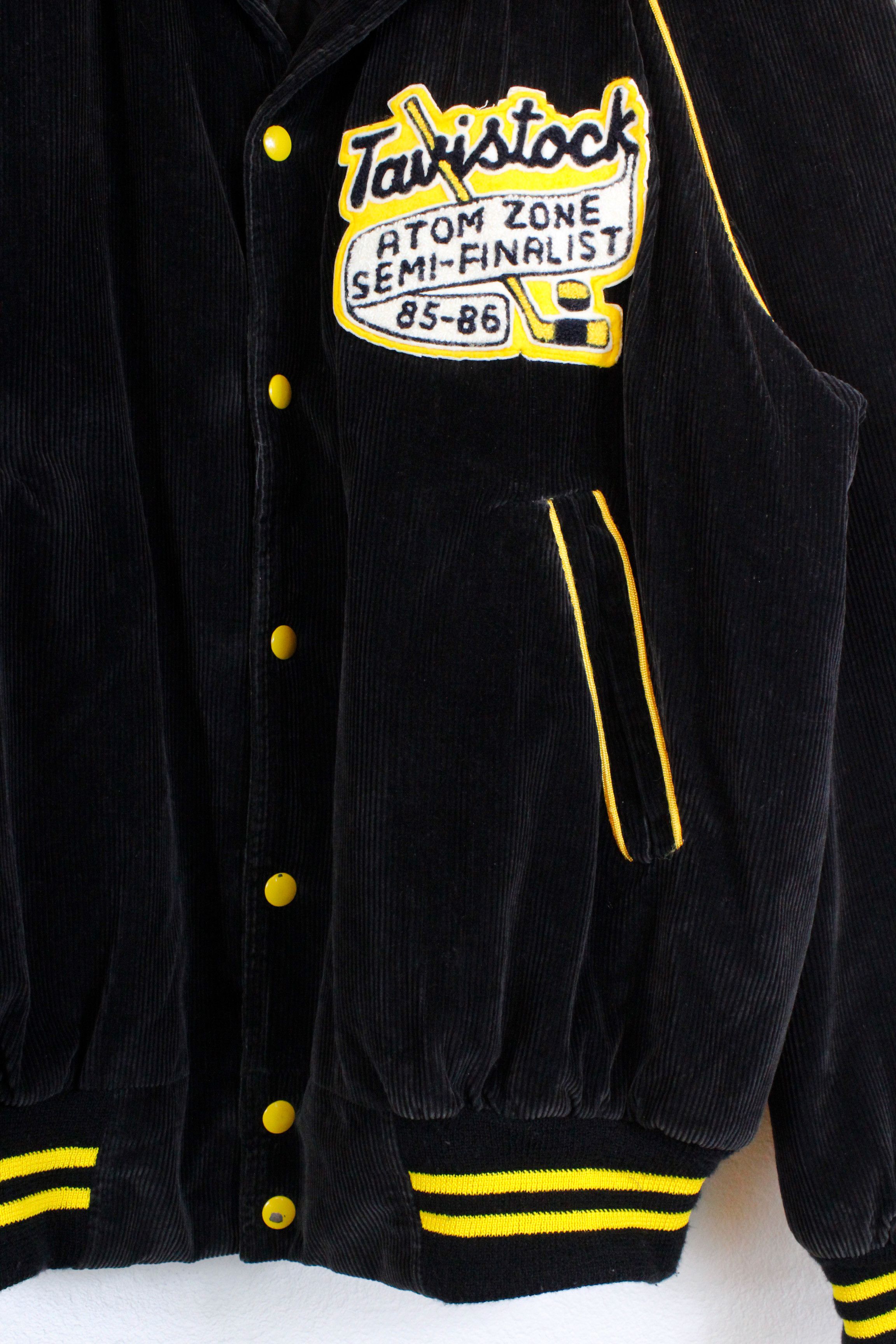 Vintage Vintage Bells Tavistock Corduroy Varsity Bomber Jacket Size US M / EU 48-50 / 2 - 4 Thumbnail