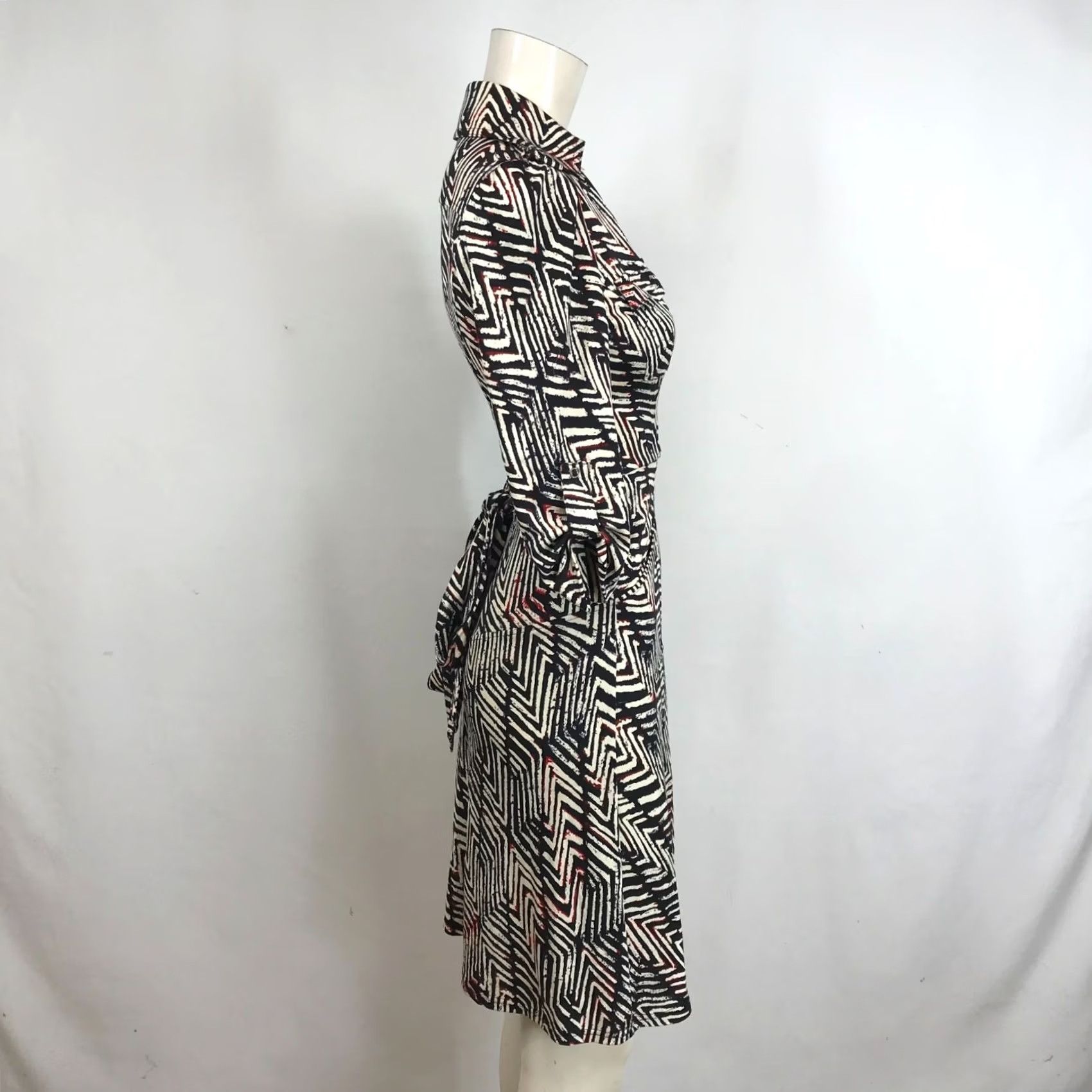 Diane von Furstenberg Diane von Furstenberg Womens 2 Black & Cream Collared Wrap Dress Silk Knee Length Size XS / US 0-2 / IT 36-38 - 4 Thumbnail
