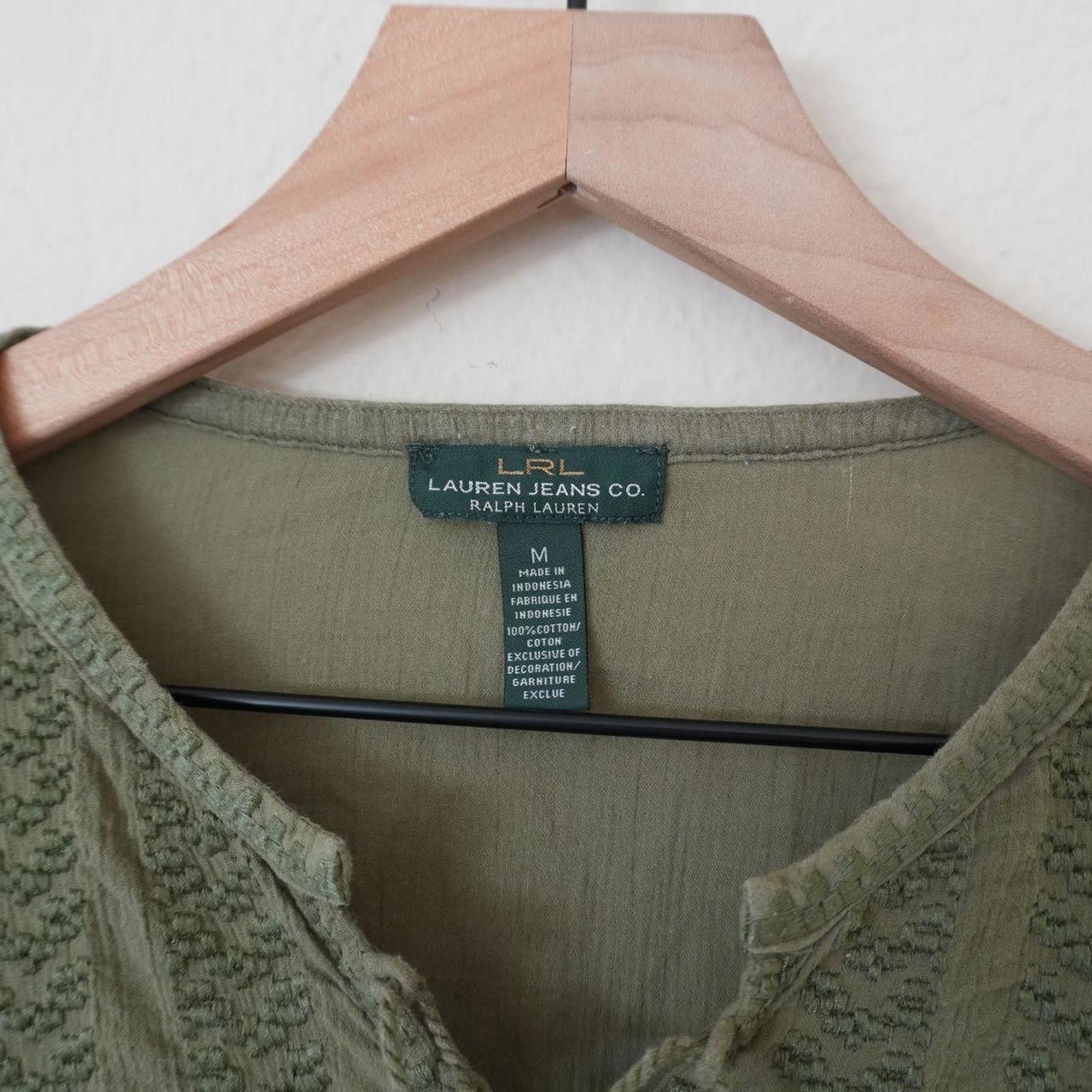 Lauren Ralph Lauren Ralph Lauren Top Women's M Olive Green Embroidered V Neck Size M / US 6-8 / IT 42-44 - 4 Thumbnail