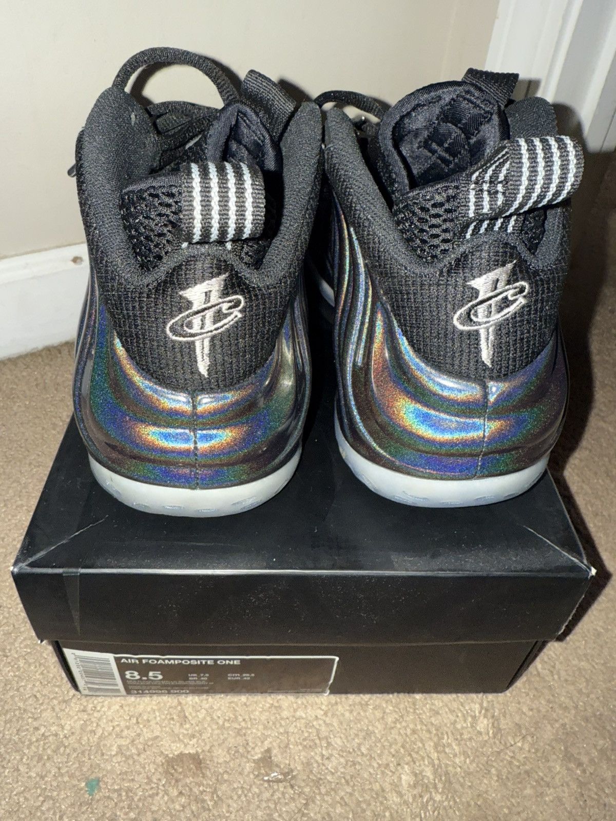 Nike Air Foamposite One ‘Hologram’ Size US 8.5 / EU 41-42 - 4 Thumbnail