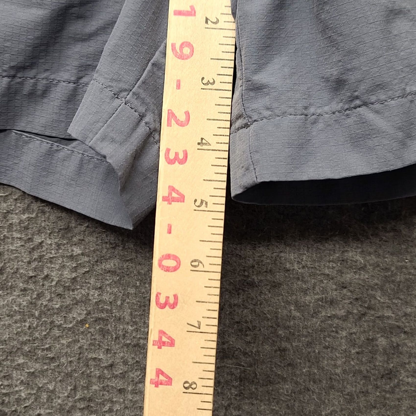 Patagonia Patagonia Shorts Womens 12 Borderless Regular Fit Mid Rise Quick Dry Hiking ChiNo/ Gray Nylon Spandex Size 34" / US 12 / IT 48 - 7 Thumbnail
