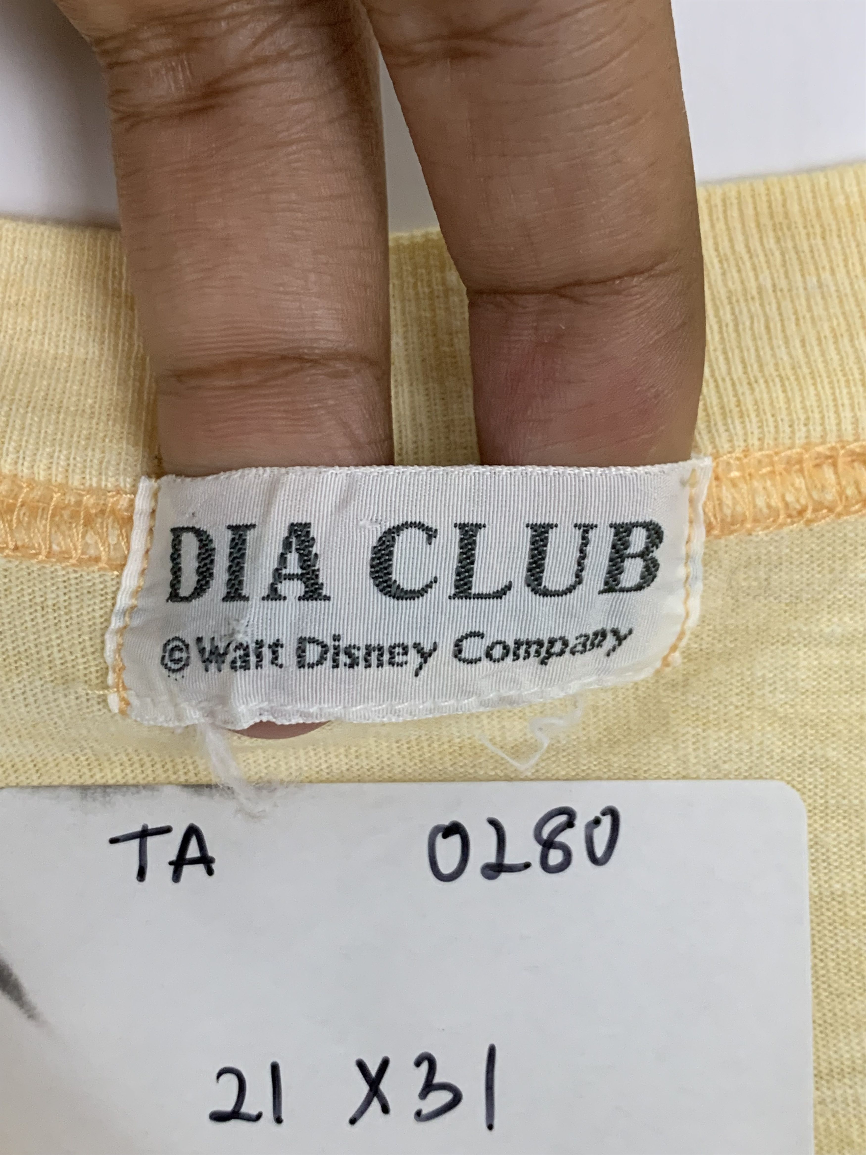Disney Vintage 90s Walt Disney Pooh Friends T Shirt TA0280 Size US L / EU 52-54 / 3 - 9 Thumbnail