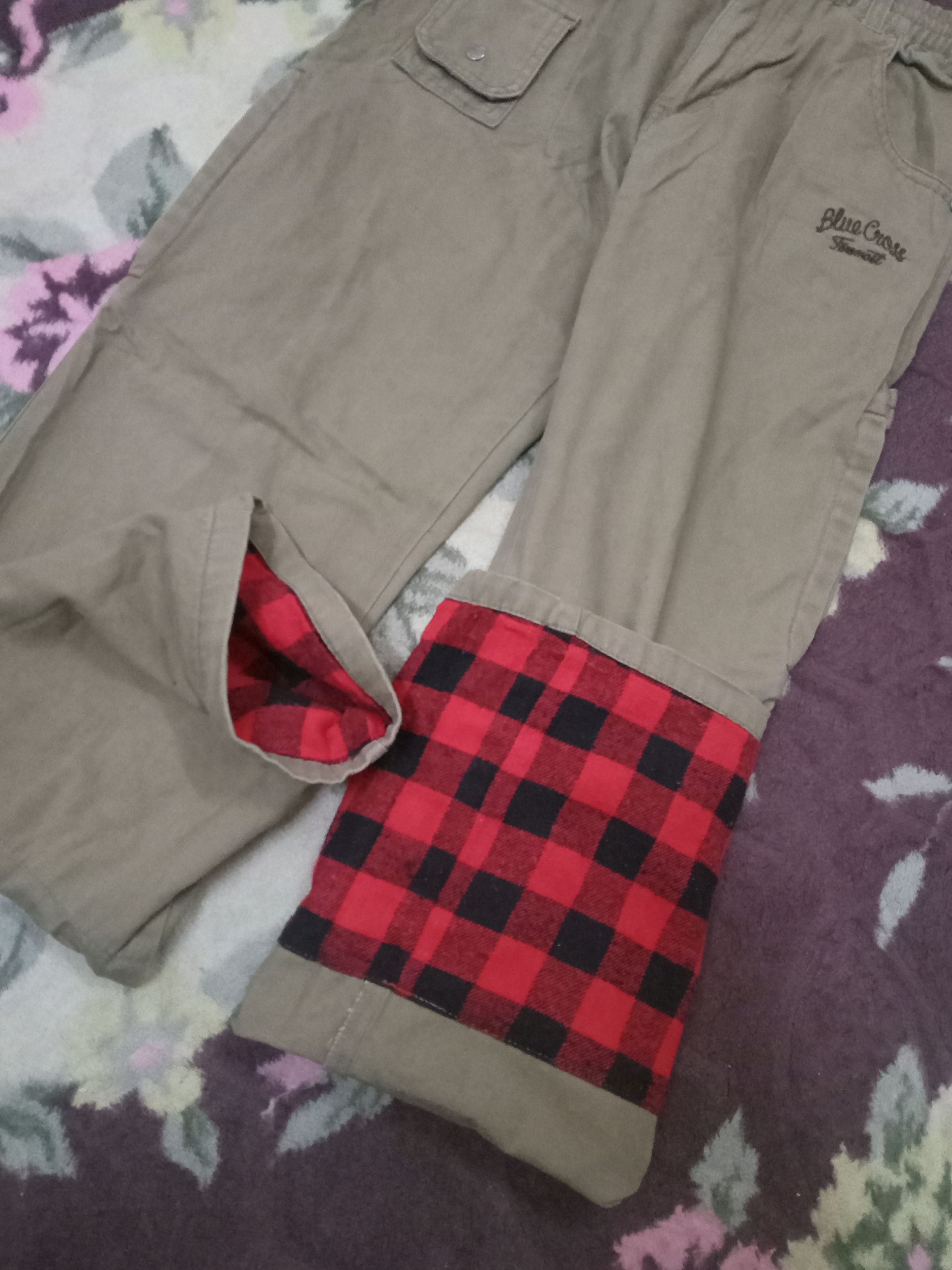 Other Blue Cross Multi Pockets Pants Size US 33 - 11 Thumbnail