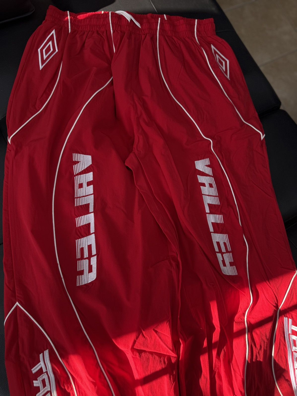 Vale Valley Red Baggy Shorts Brand New Size XL (NEW) Size US 34 / EU 50 - 5 Thumbnail