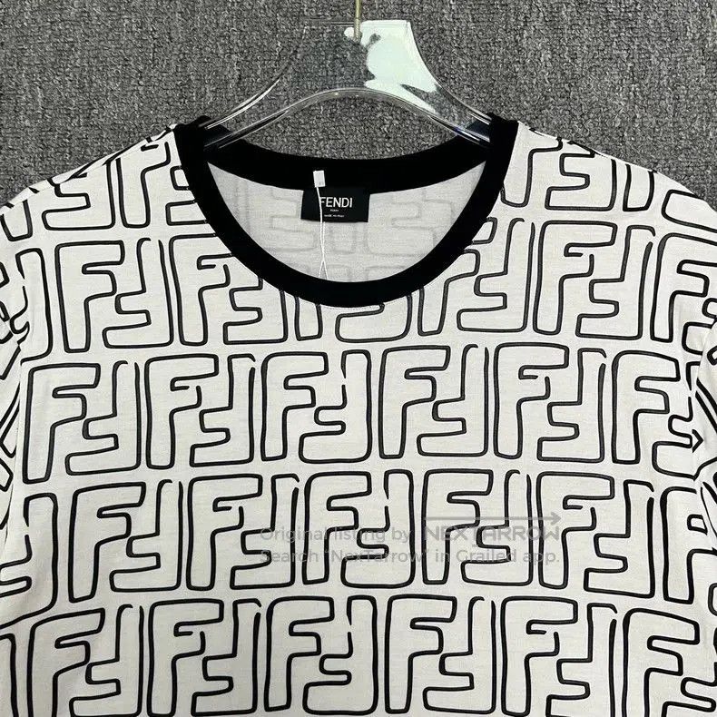 Fendi Fendi California Sky Print Crewneck Tee. Size US XS / EU 42 / 0 - 4 Thumbnail