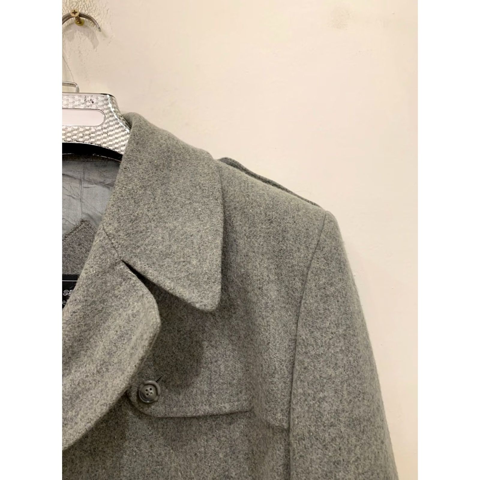 Vintage VINTAGE Bespoke Coat Adult 46L XL Gray Wool Double Breasted Belted Overcoat 1970s Italian Style Mens Size US S / EU 44-46 / 1 - 6 Thumbnail