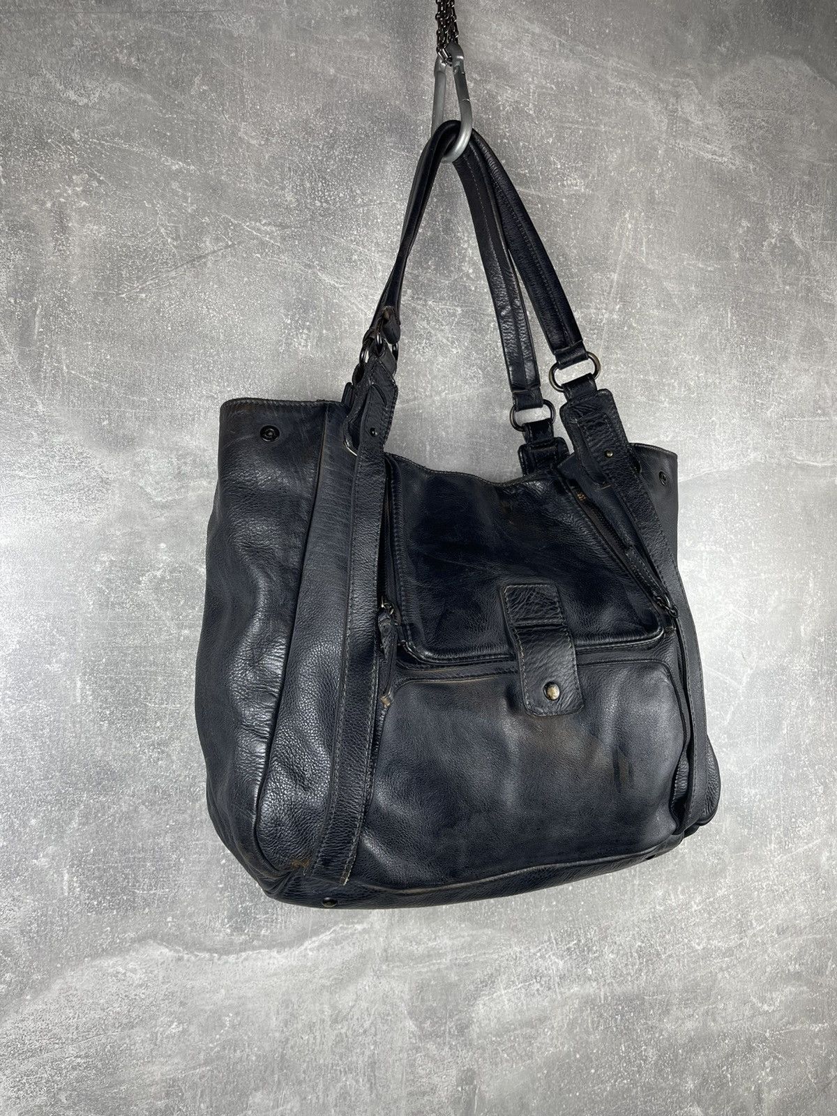 Genuine Leather Avant Garde Vintage GlamRock Black Leather Tote Shoulder Bag Size ONE SIZE - 3 Thumbnail