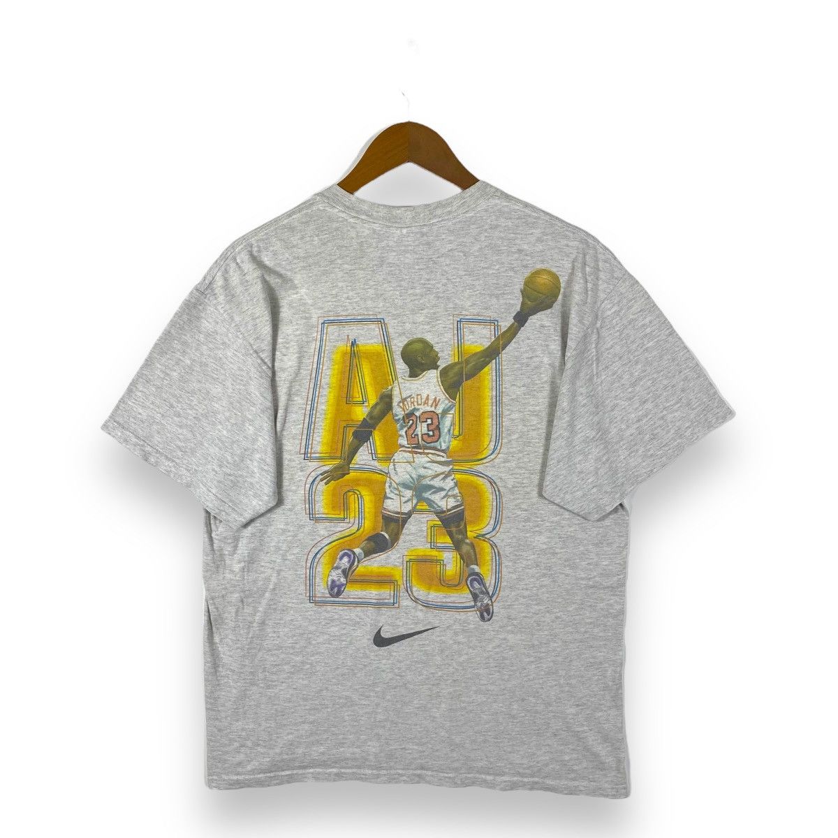 Jordan Brand × Nike × Vintage Vintage 90's NIKE AIR JORDAN Aj 23 Graphic Tee Shirt Size US M / EU 48-50 / 2 - 1 Thumbnail