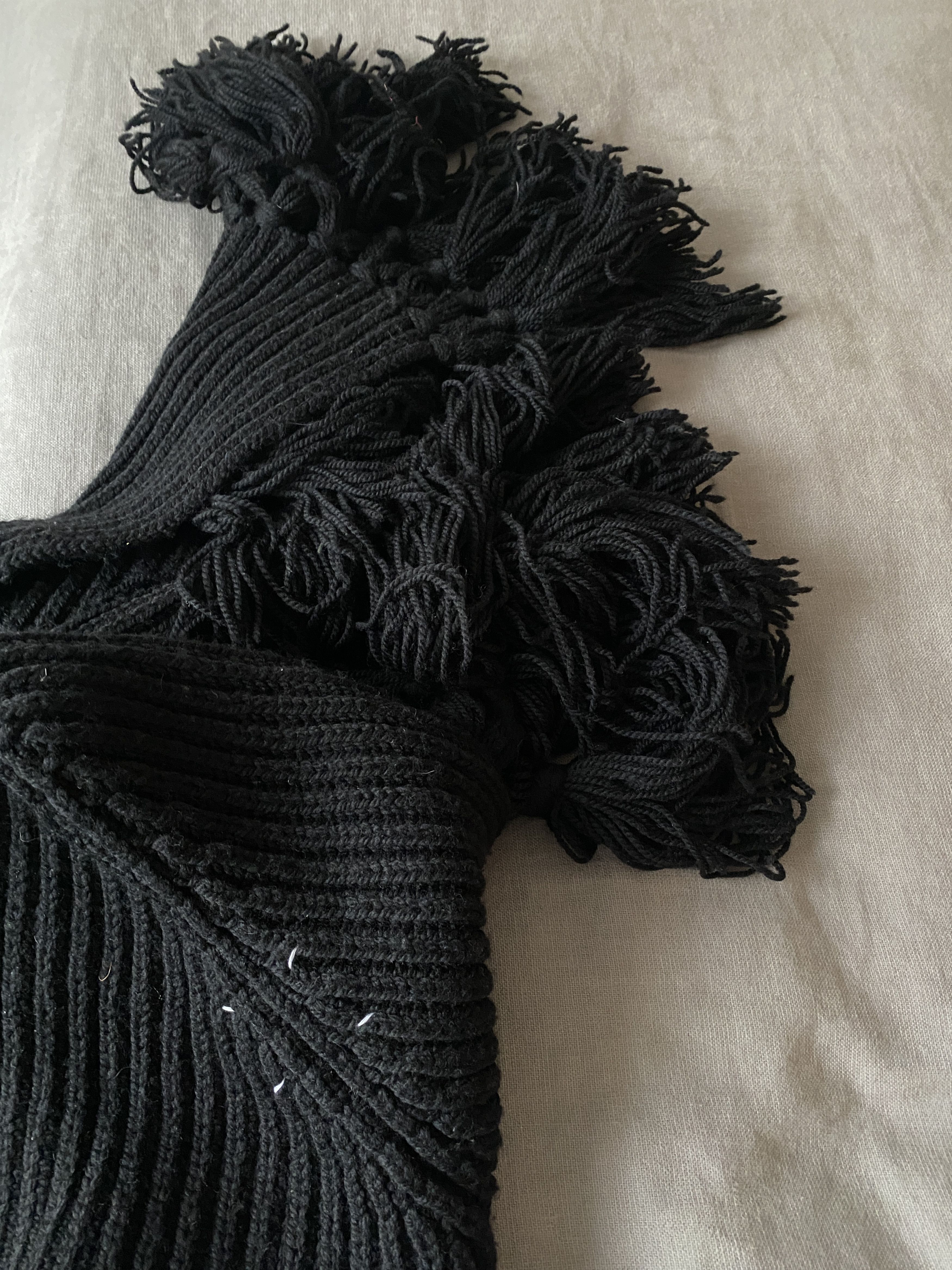 Maison Margiela Maison Margiela Unisex Hoodie Fringed Scarf Size ONE SIZE - 5 Thumbnail