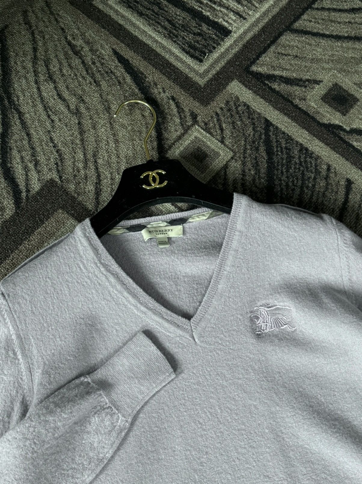 Burberry Vintage Women’s Burberry Sweater size s-m Size S / US 4 / IT 40 - 3 Thumbnail